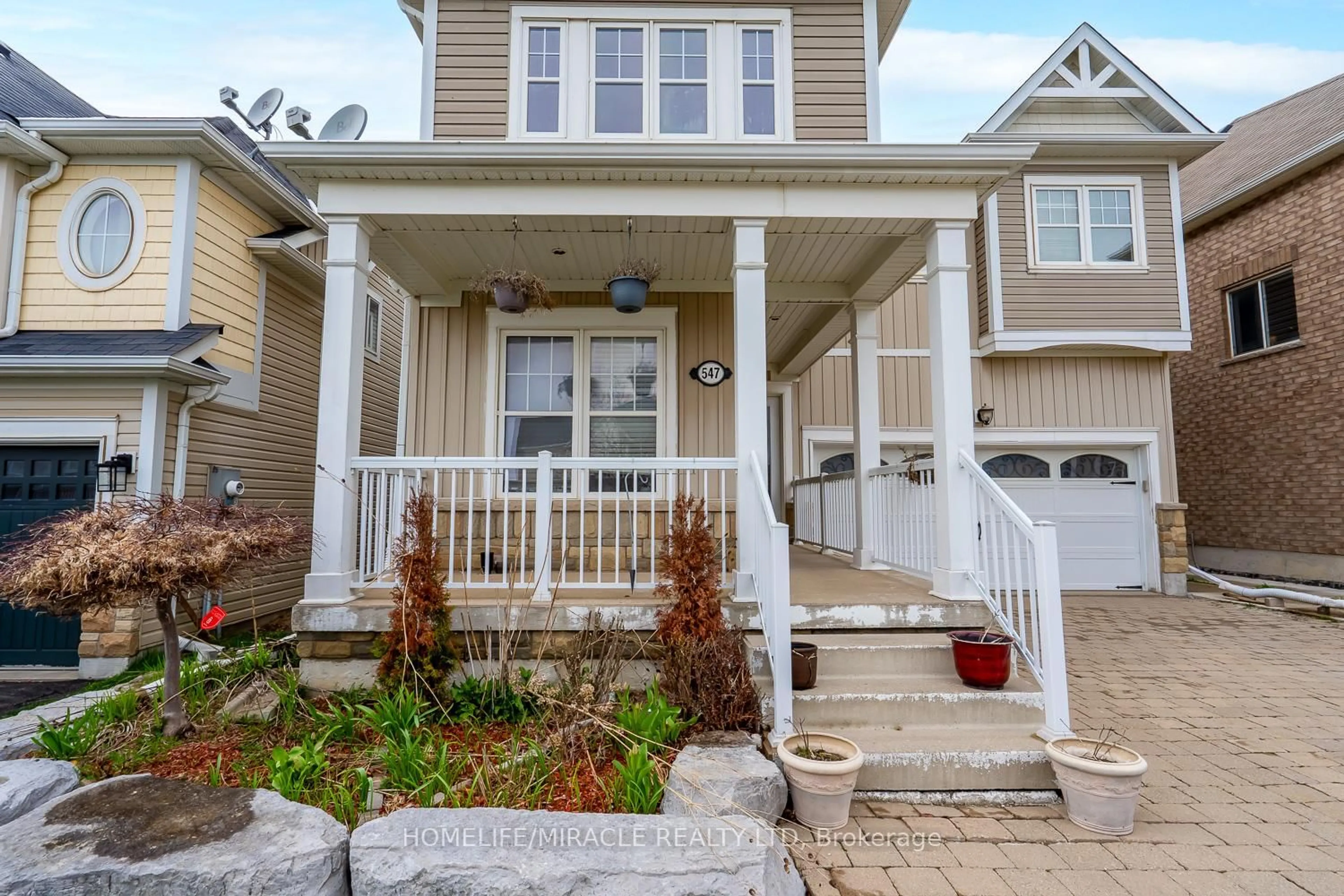 Home with vinyl exterior material, street for 547 Wansbrough Way, Shelburne Ontario L9V 2S8