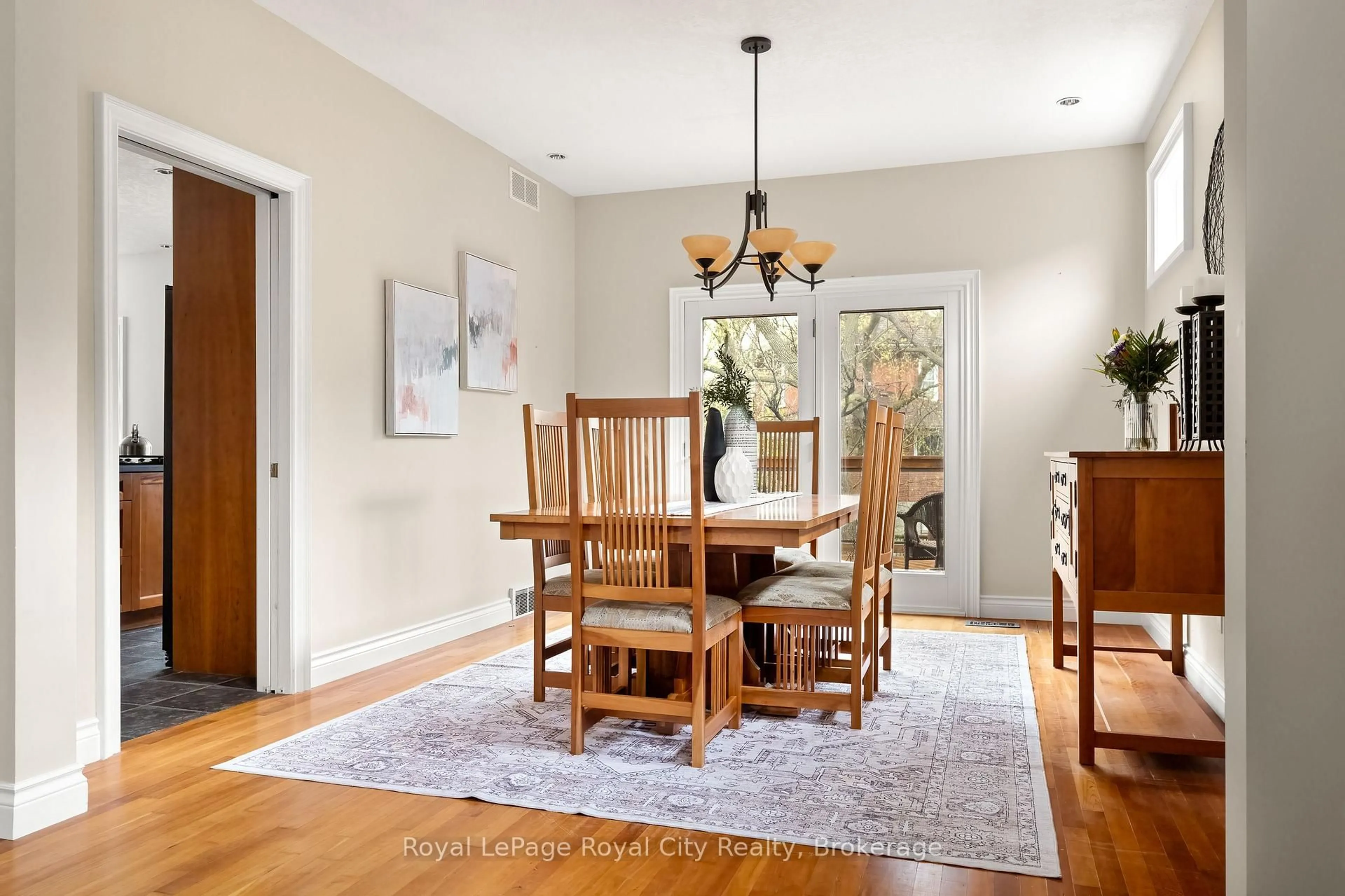 Dining room, unknown for 178 Inkerman St, Guelph Ontario N1H 7J1
