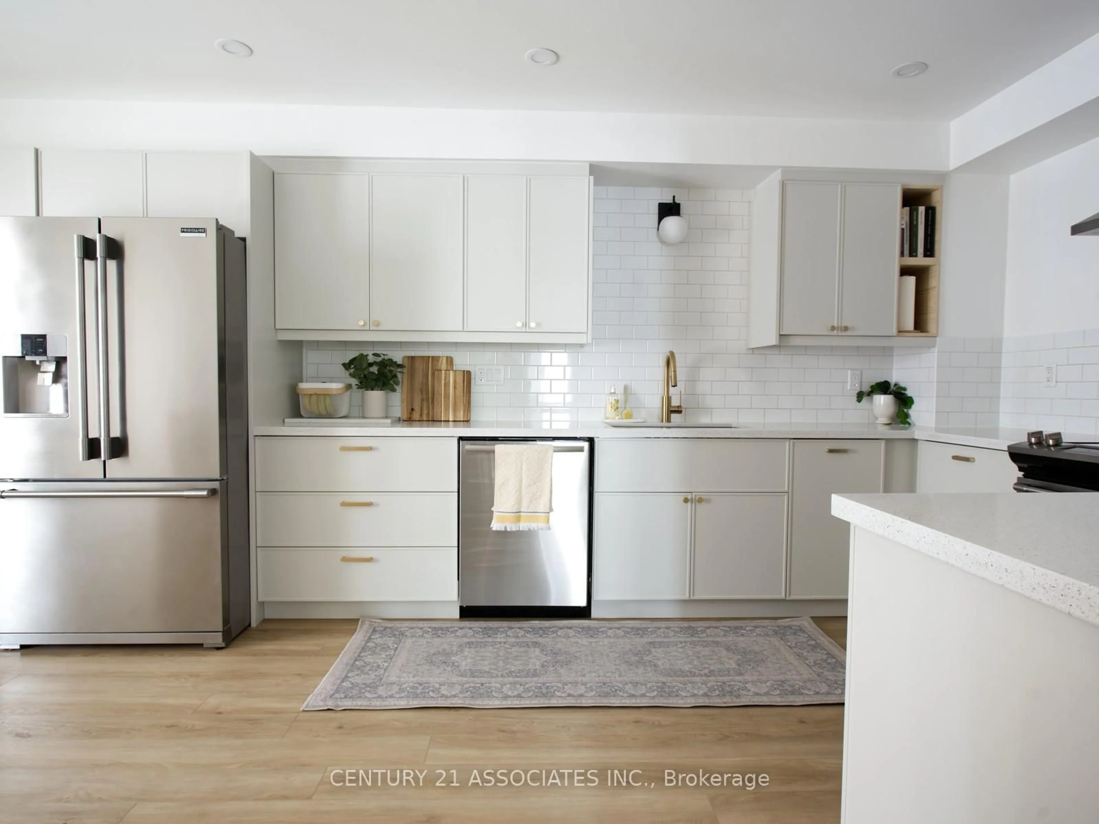 Open concept kitchen, unknown for 77 THORNLODGE Dr, Hamilton Ontario L0R 3H3