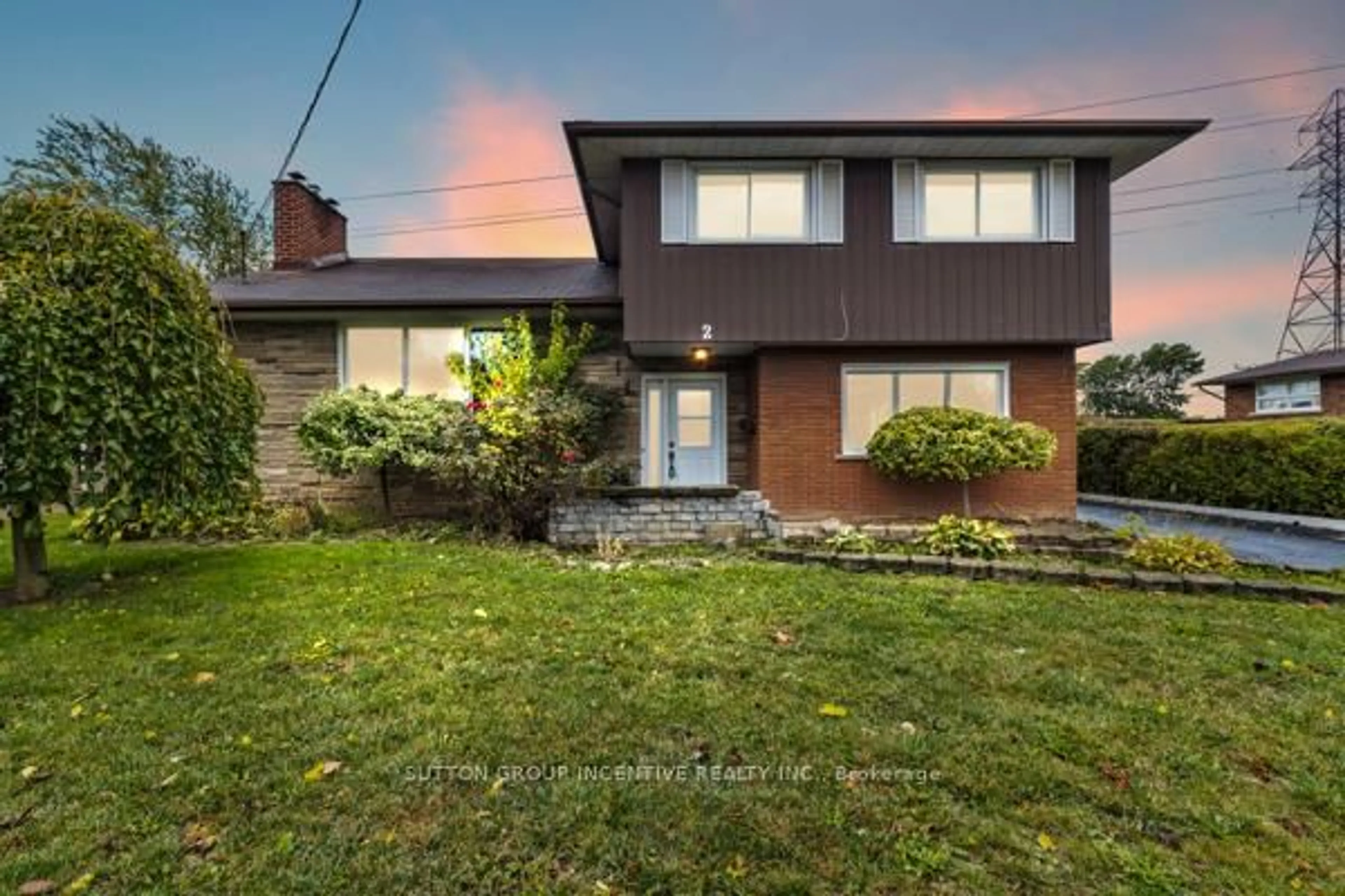 Home with brick exterior material, street for 2 Hendershot Ave, Welland Ontario L3B 1G9