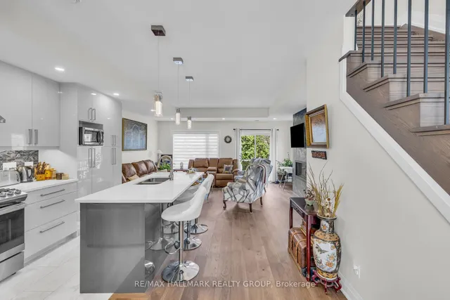 165 LONGPRE St, Ottawa 5