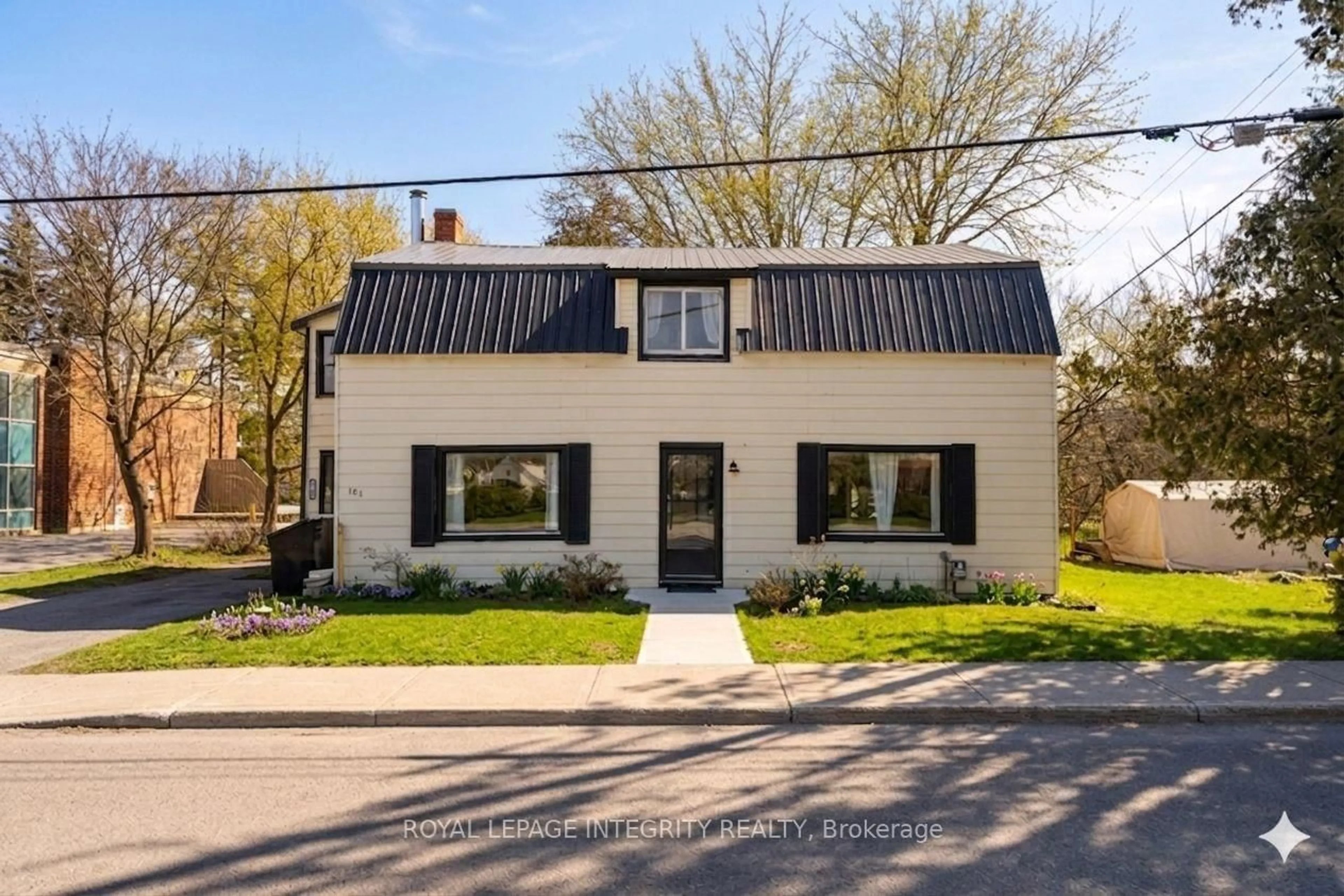 Home with brick exterior material, street for 191 BELL St, Arnprior Ontario K7S 2R5