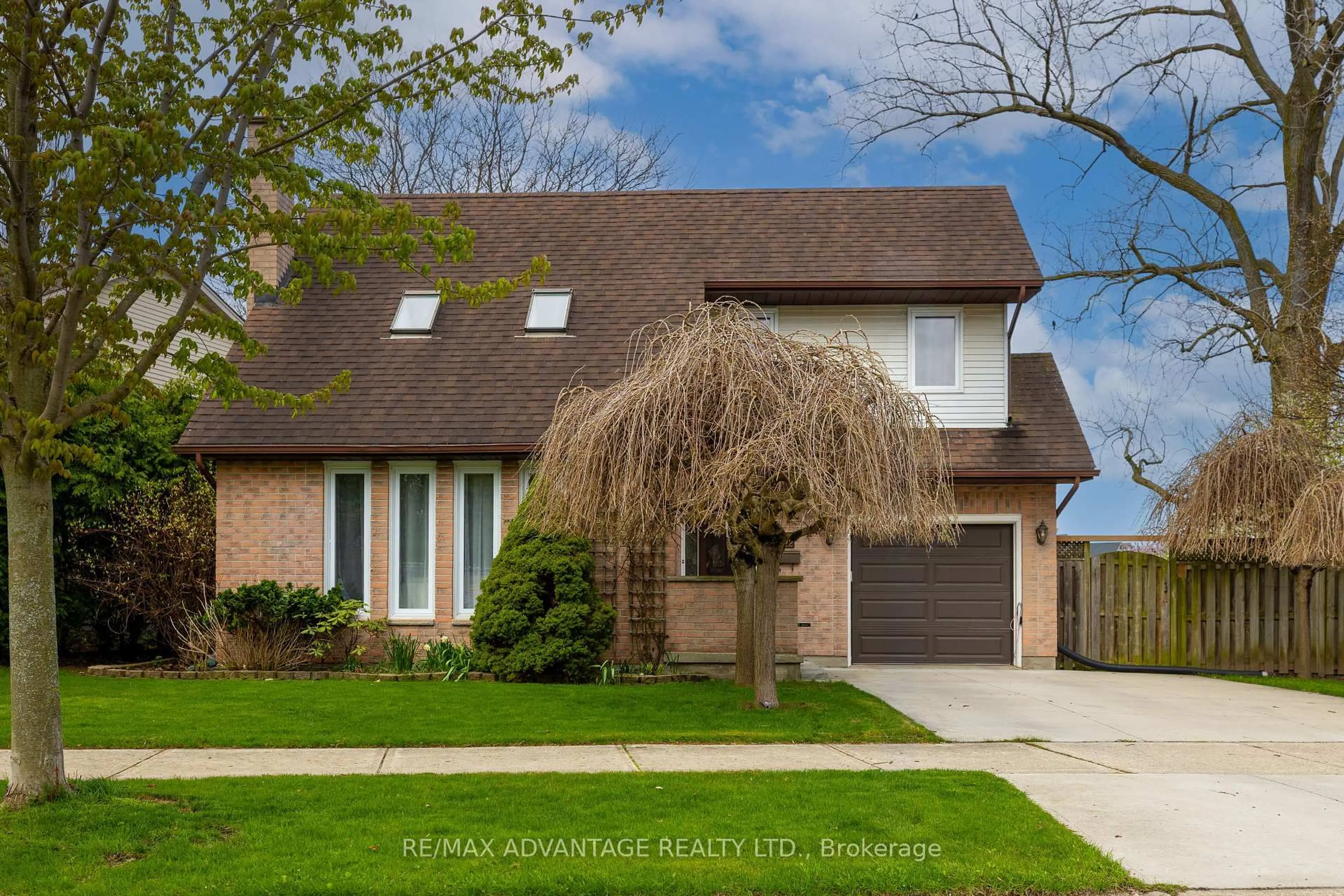 Home with brick exterior material, street for 122 Barrydale Cres, London North Ontario N6G 2X6