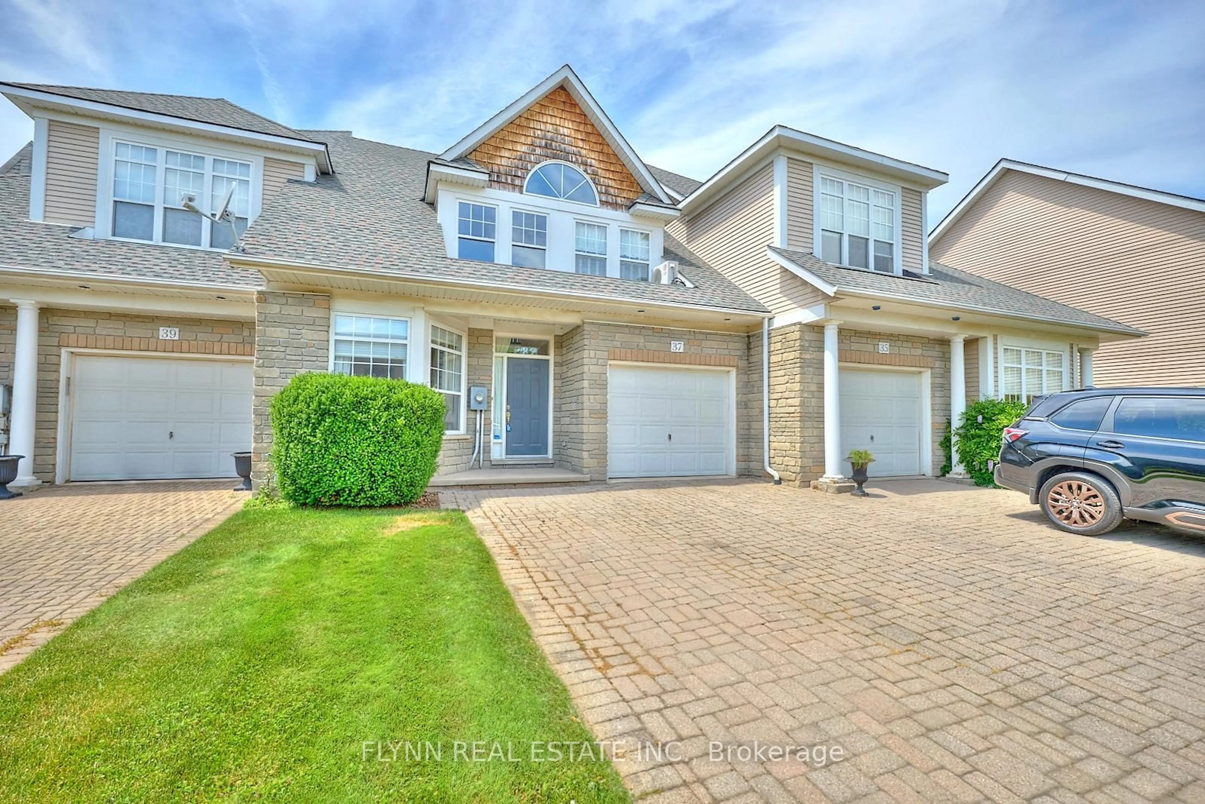 Home with brick exterior material, street for 37 Shaw's Lane, Niagara-on-the-Lake Ontario L0S 1J0