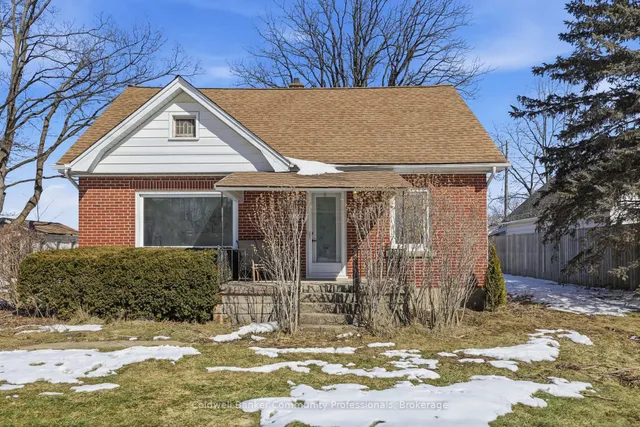 74 Freelton Rd, Hamilton 4
