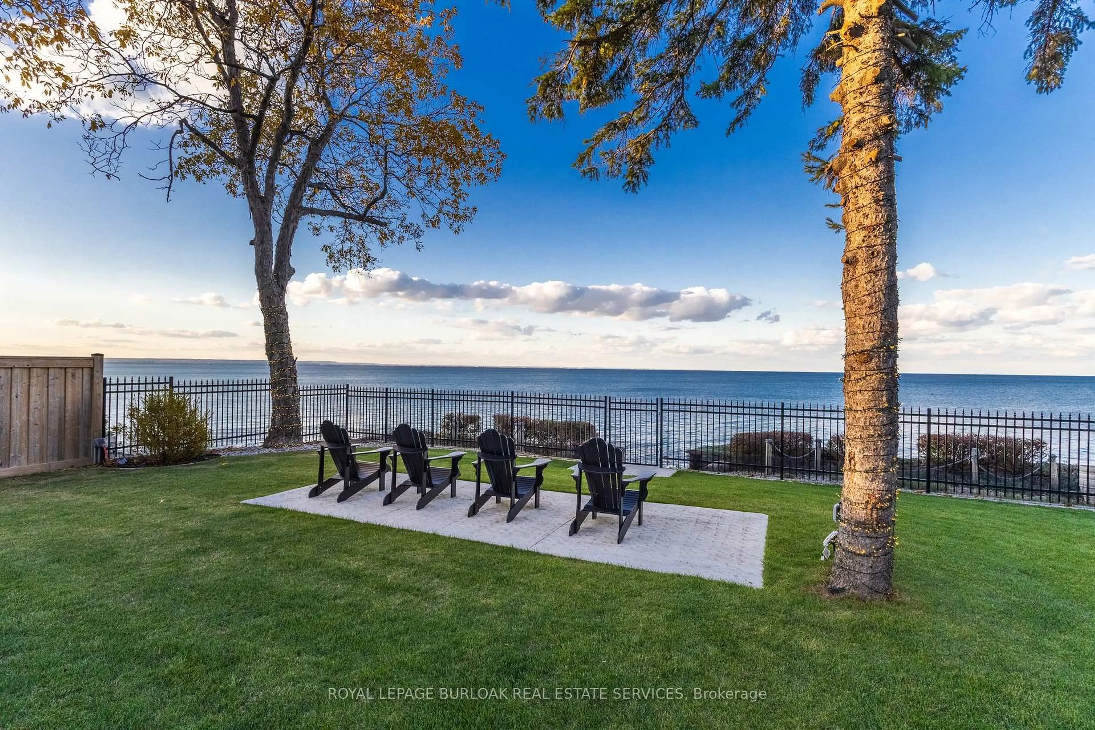Patio, water/lake/river/ocean view for 7 Campview Rd, Hamilton Ontario L8E 5E2