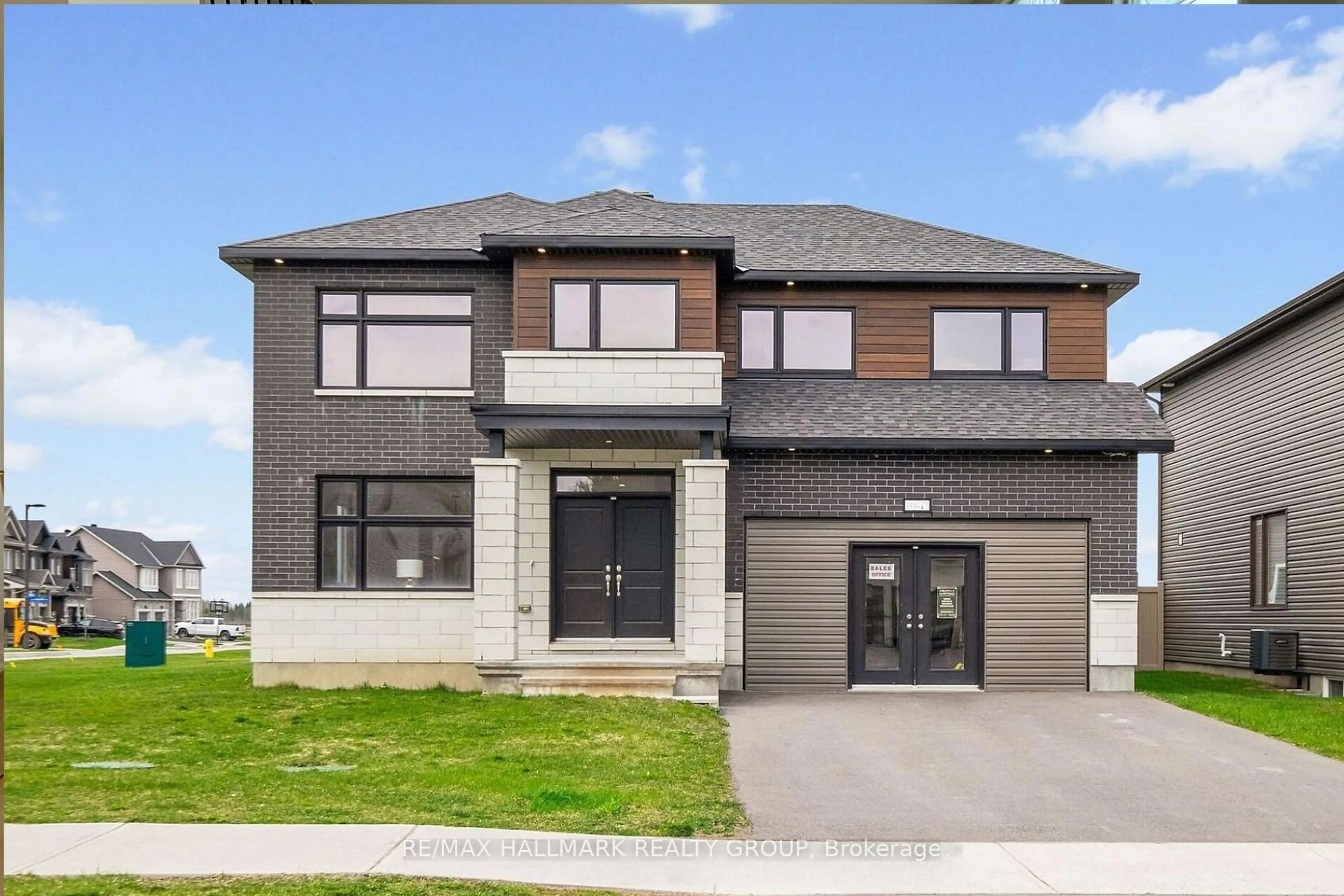 Home with brick exterior material, street for 1971 HAWKER Private, Carp Ontario K0A 1L0