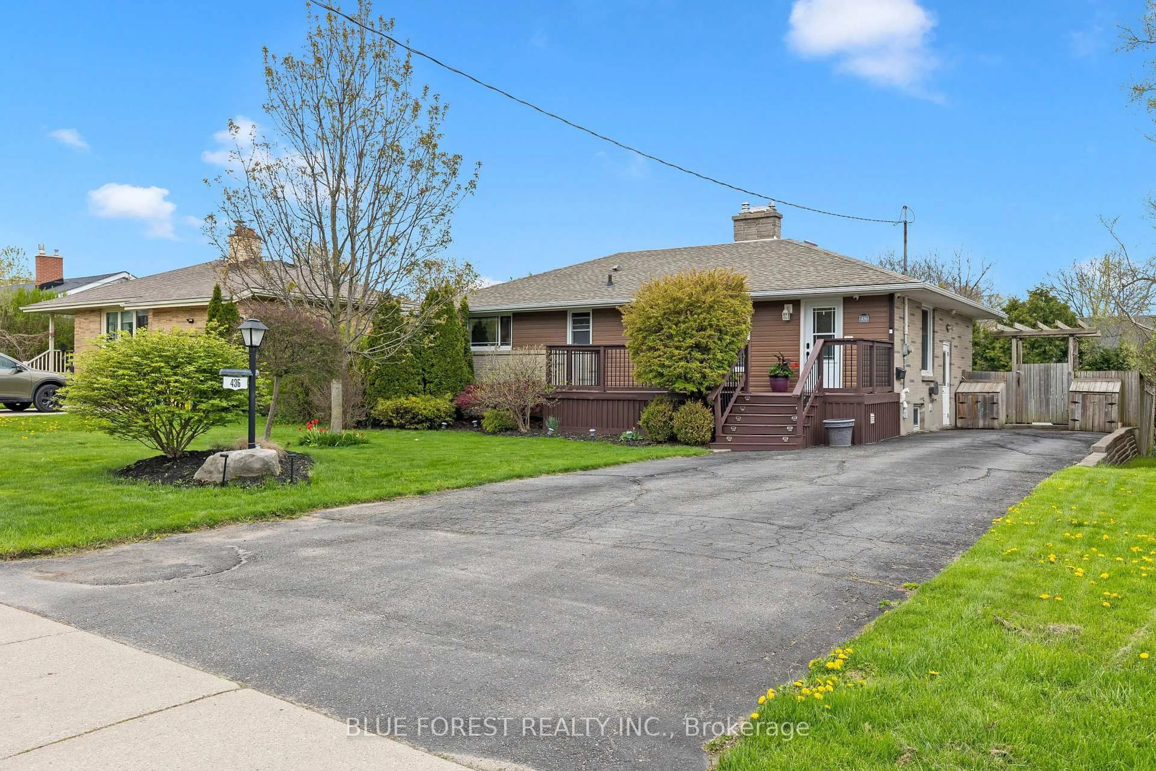 A pic from outside/outdoor area/front of a property/back of a property/a pic from drone, street for 436 Baseline Rd, London South Ontario N6C 2P6