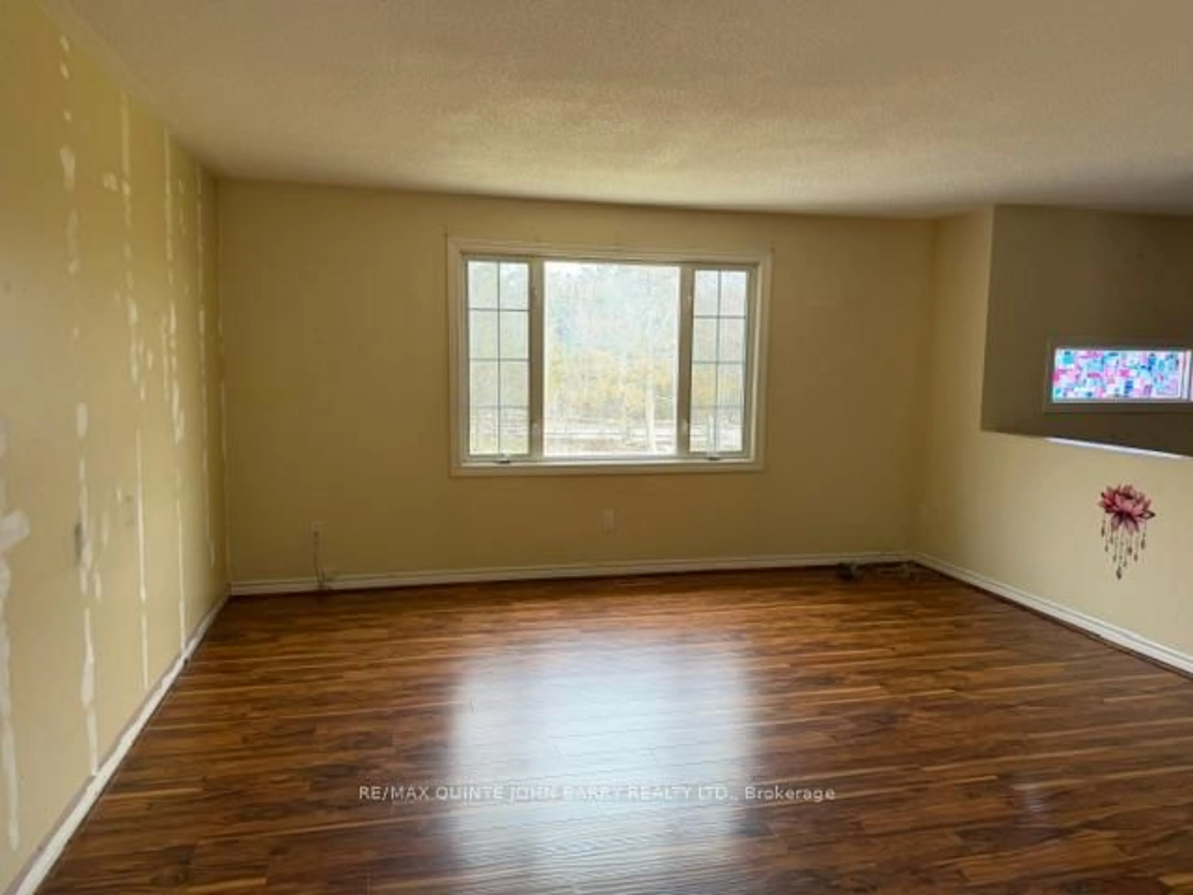 A pic of a room for 625 Scuttlehole Rd, Belleville Ontario K0K 2Y0
