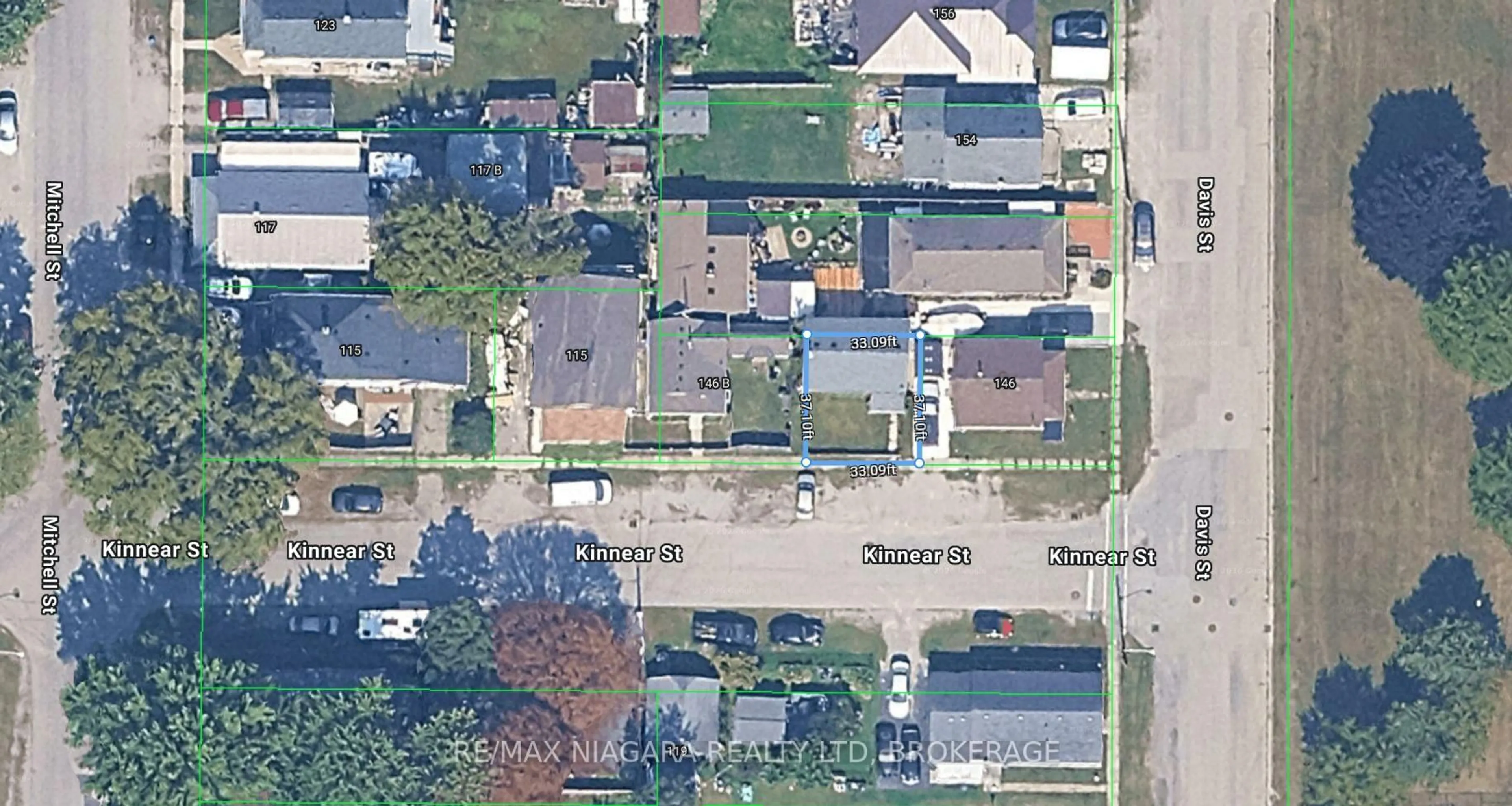 A pic from outside/outdoor area/front of a property/back of a property/a pic from drone, street for 148 Kinnear St, Port Colborne Ontario L3K 1A8