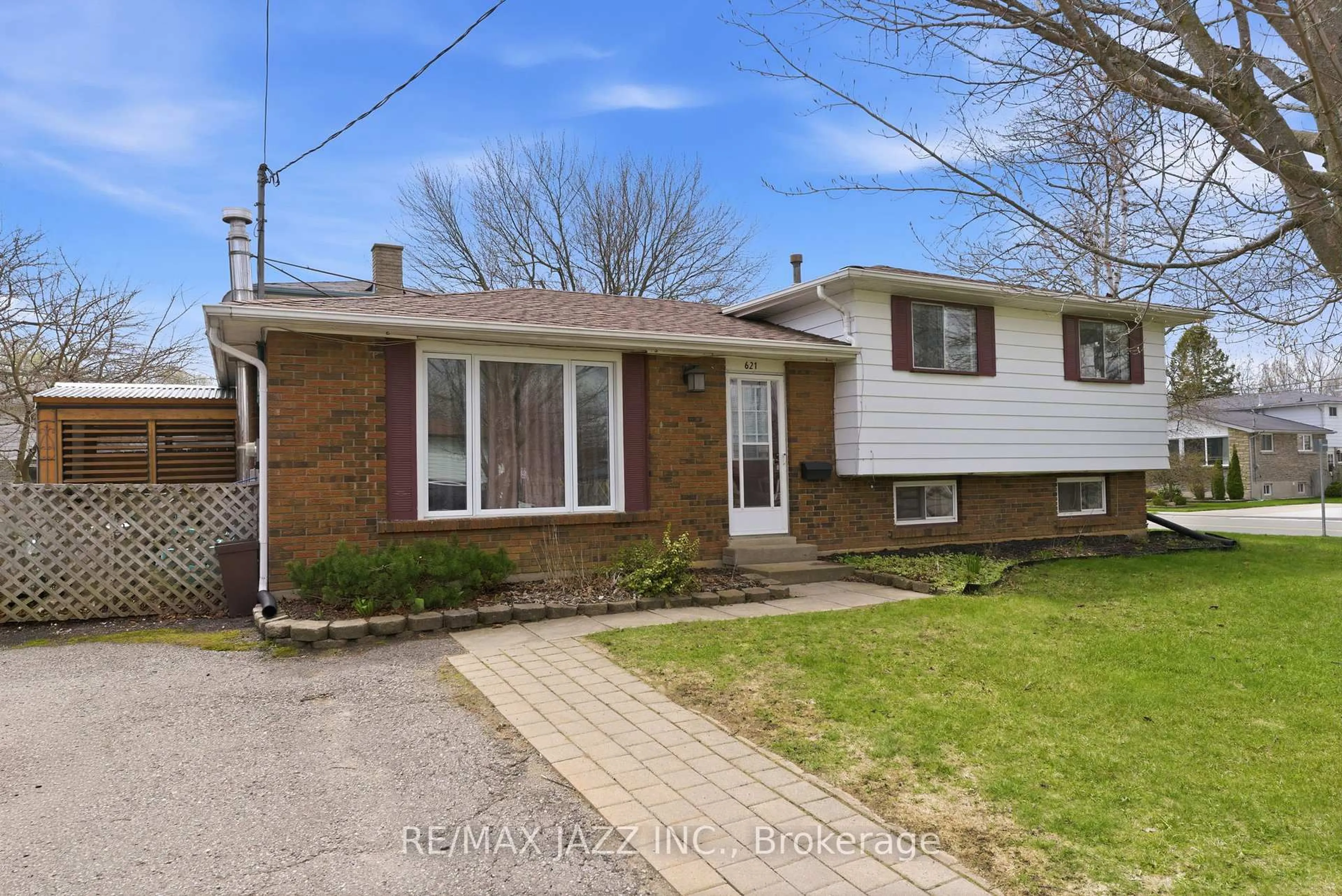 Home with brick exterior material, street for 621 Willow Cres, Cobourg Ontario K9A 2B4