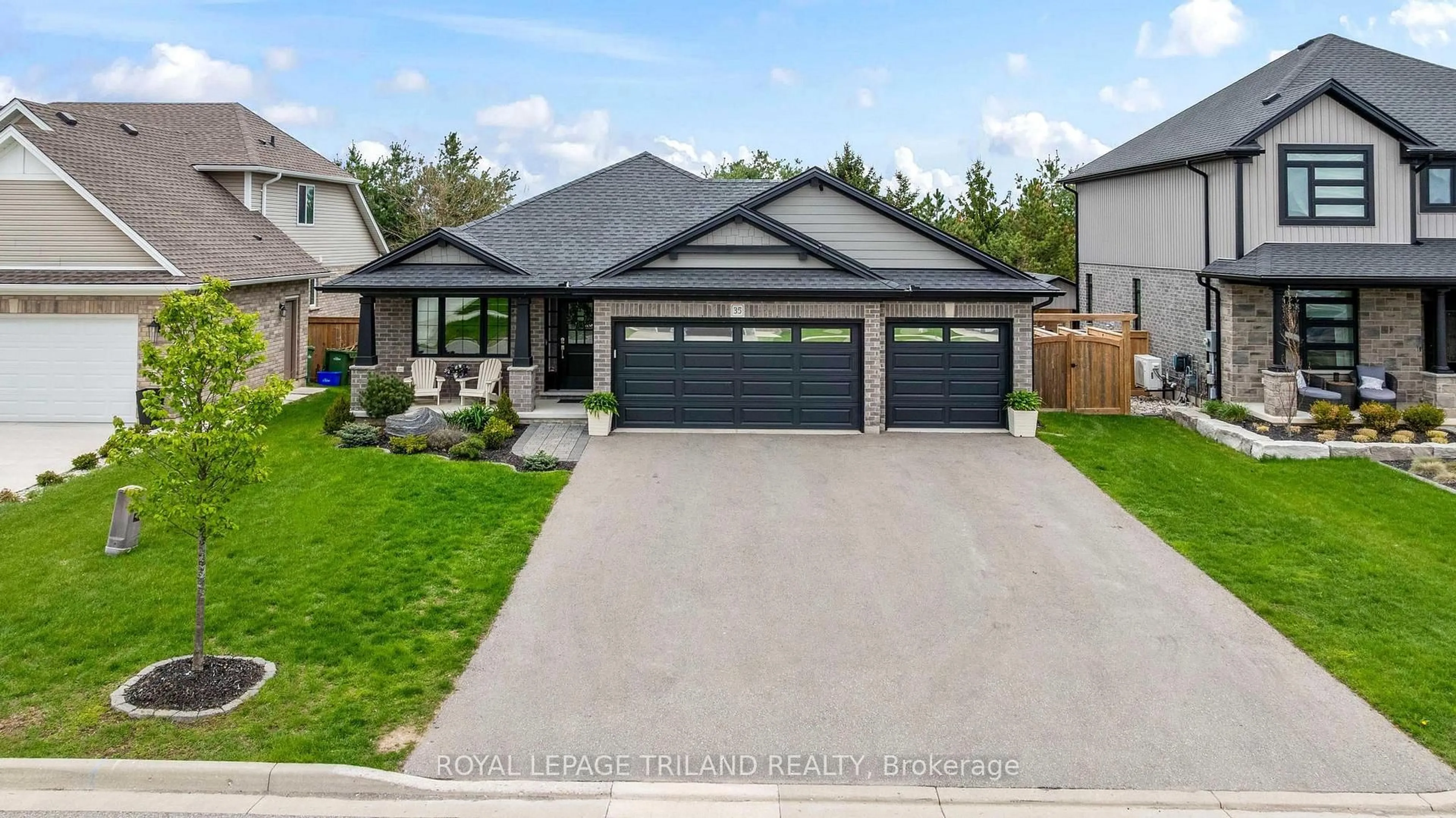 Home with brick exterior material, street for 35 WEIR Cres, St. Thomas Ontario N5R 0L7