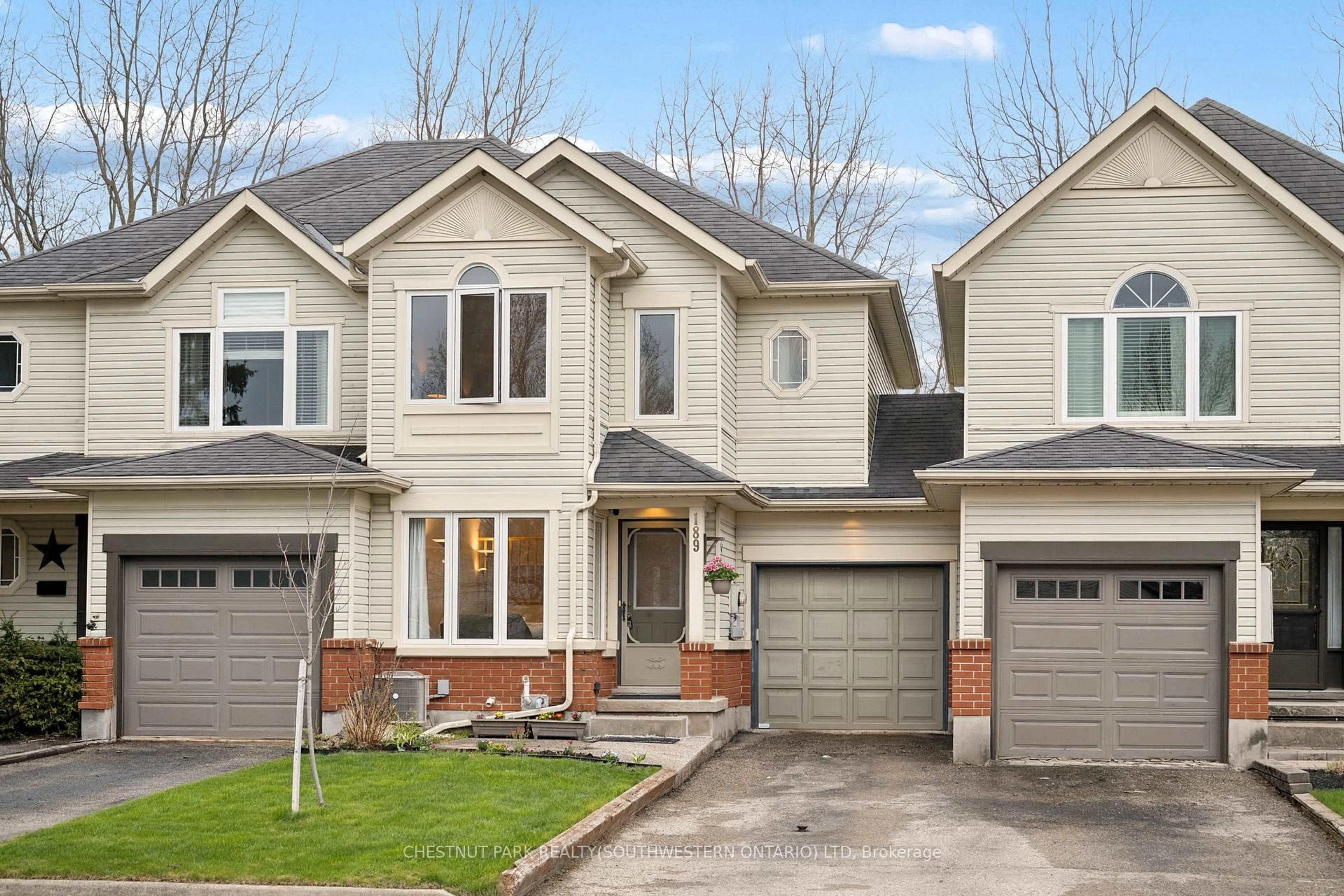 Home with brick exterior material, street for 189 Shadow Wood Crt, Waterloo Ontario N2K 3W4