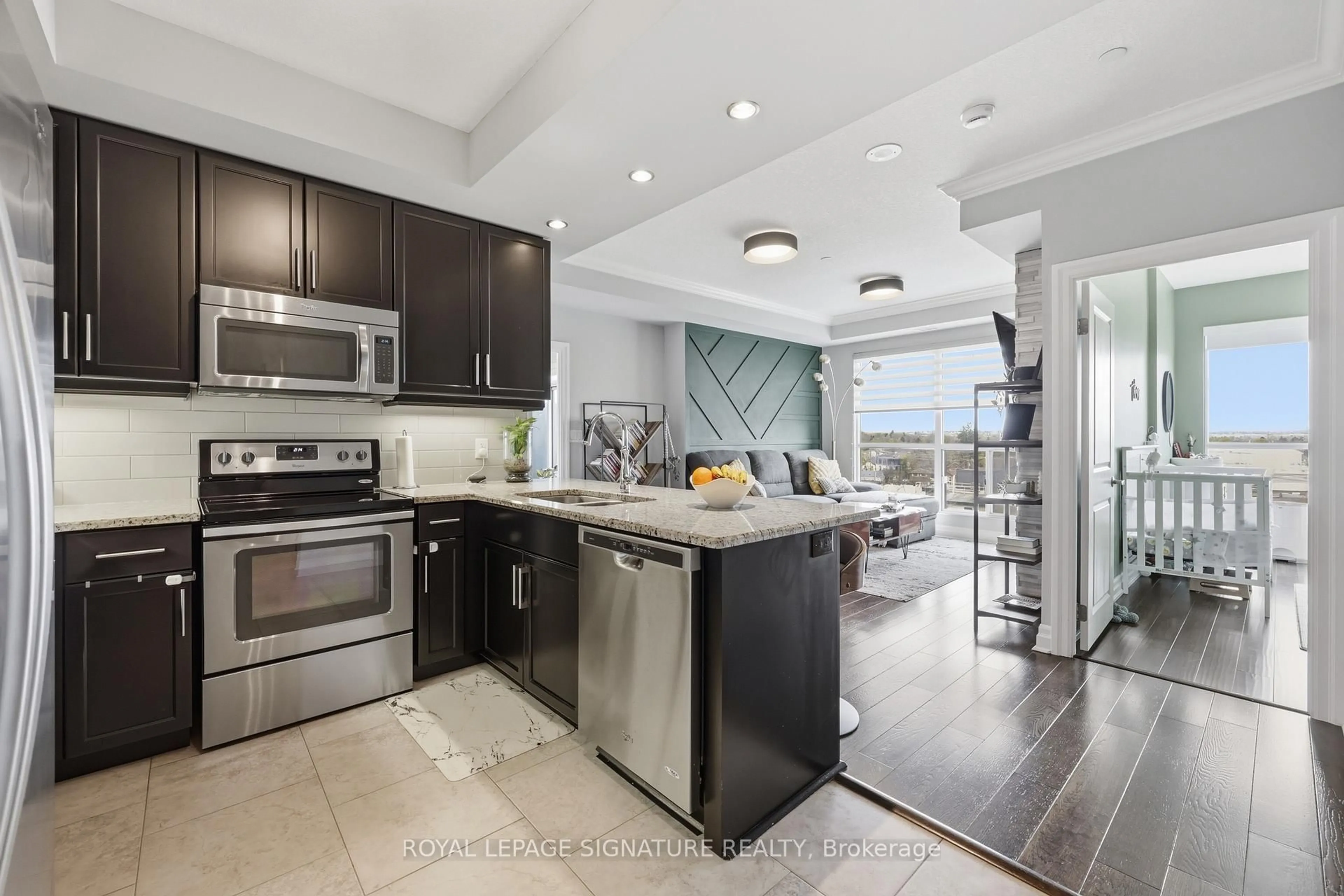 Open concept kitchen, ceramic/tile floor for 150 Wellington St #610, Guelph Ontario N1H 3R2