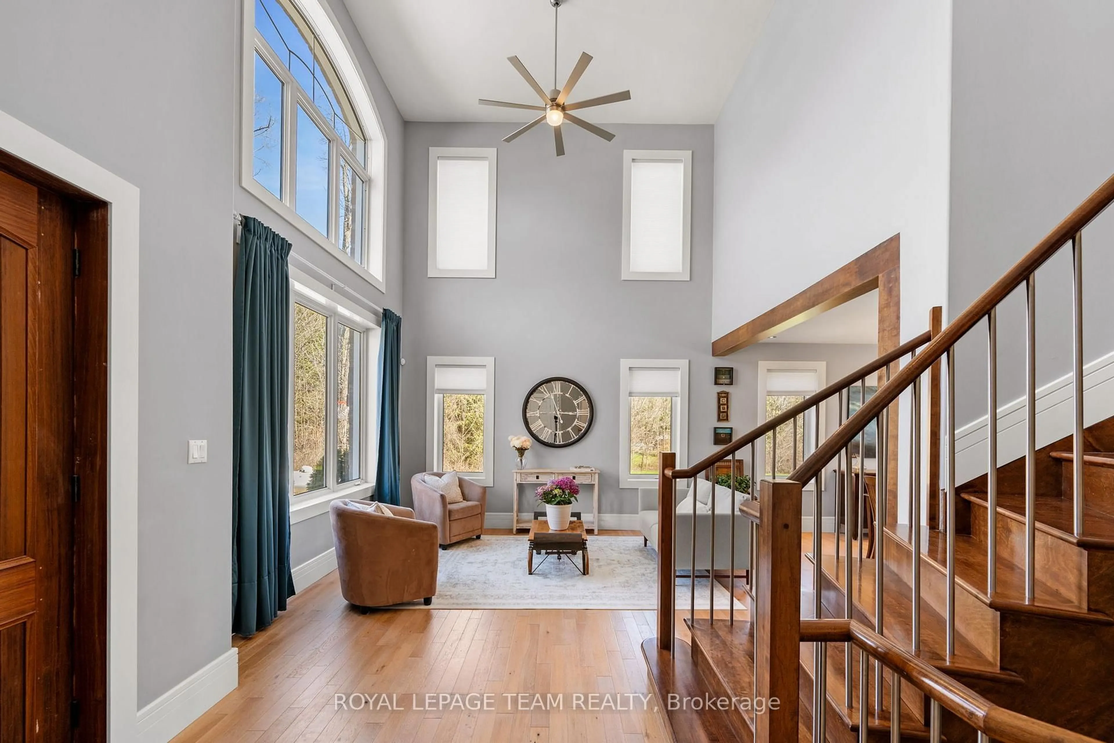 Indoor entryway for 132 Lady Lochead Lane, Carp Ontario K0A 1L0