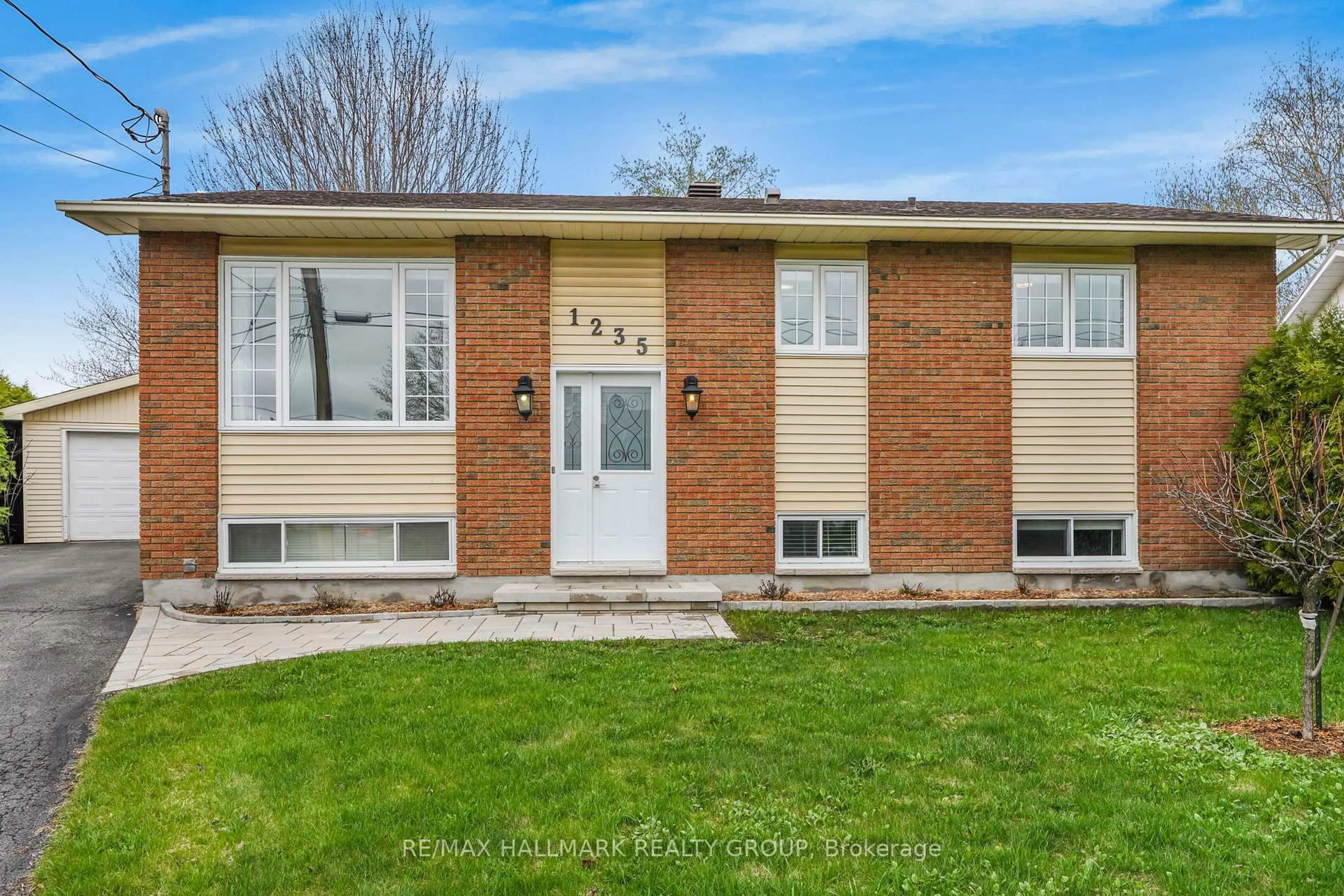 Home with brick exterior material, street for 2981 PRINCIPALE St, Alfred and Plantagenet Ontario K0A 3K0