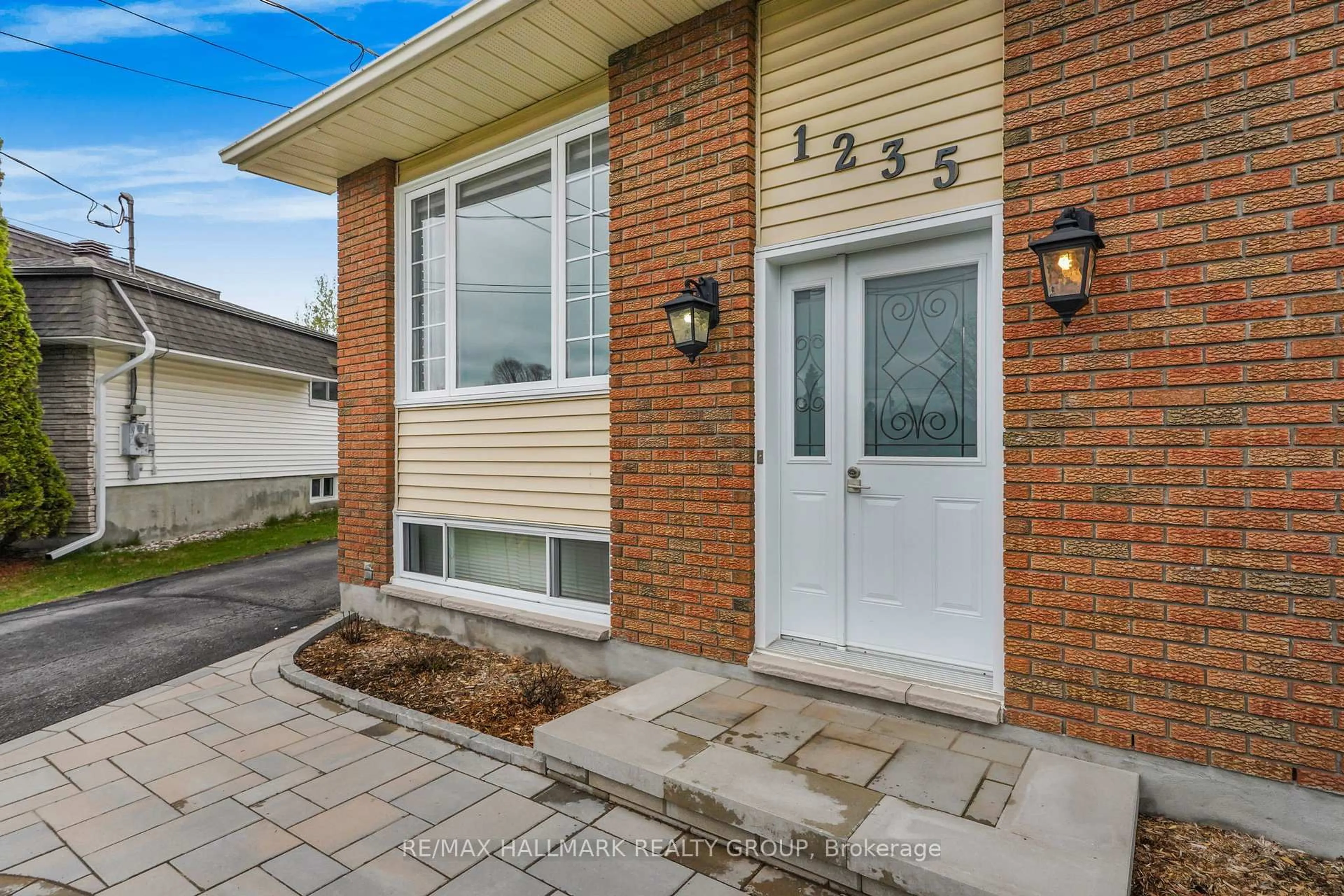 Home with brick exterior material, street for 2981 PRINCIPALE St, Alfred and Plantagenet Ontario K0A 3K0