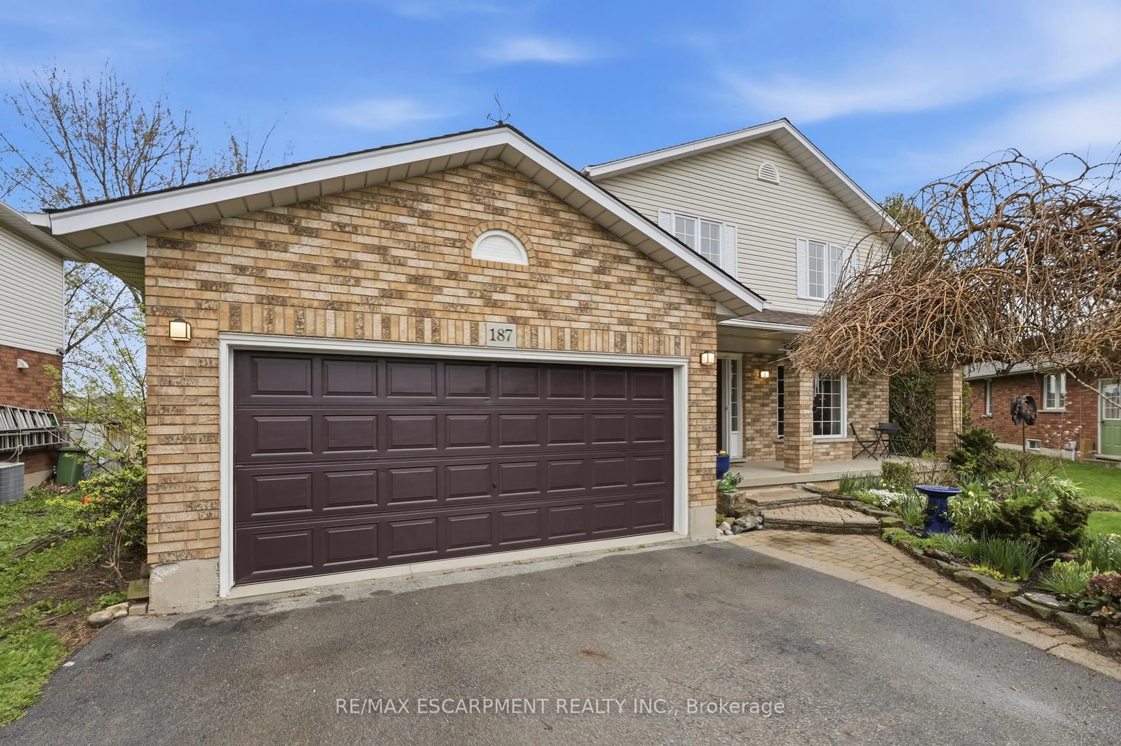 Home with brick exterior material, street for 187 ALDERLEA Ave, Hamilton Ontario L0R 1W0