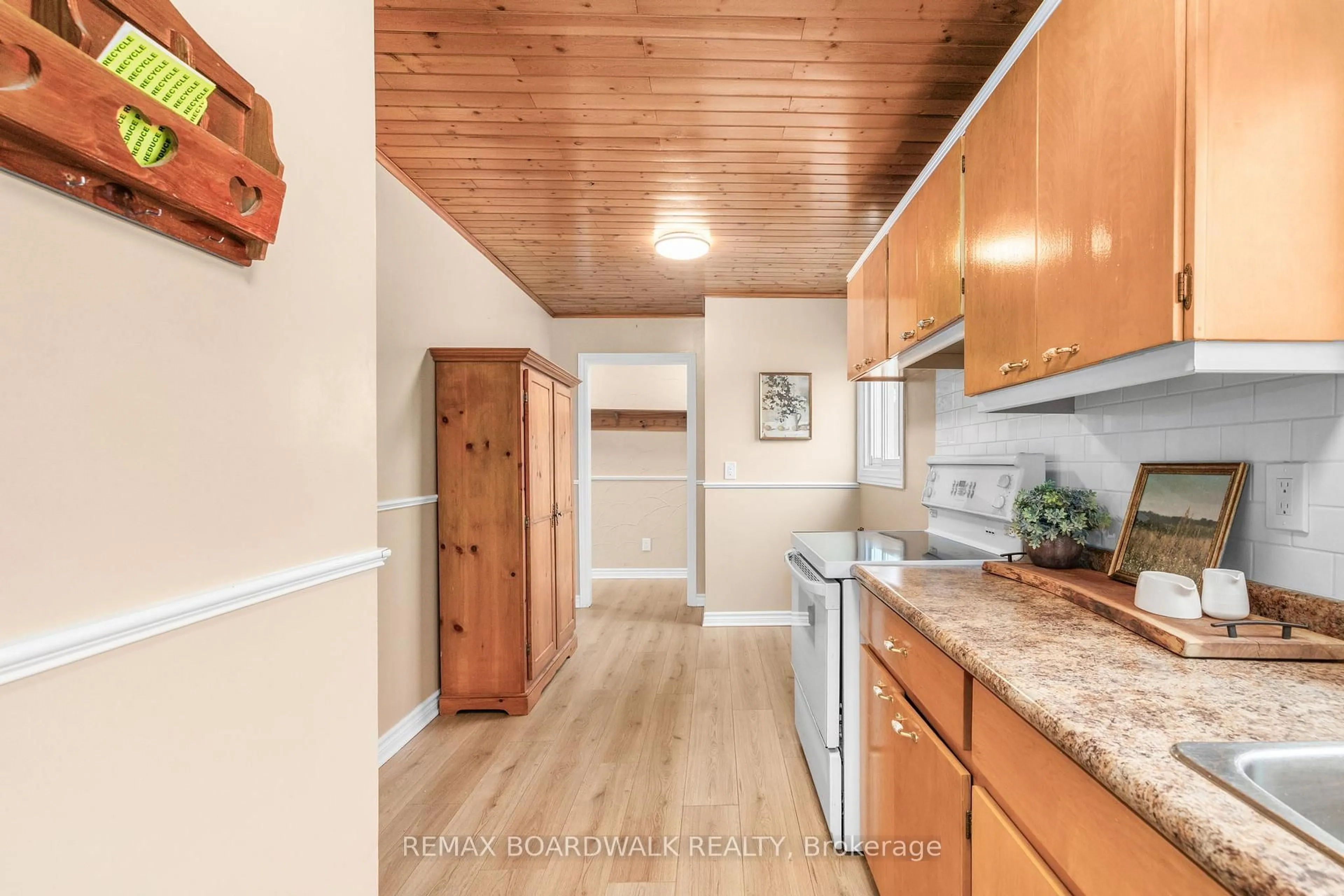 Unknown for 52 George Ave, Perth Ontario K7H 2Y9