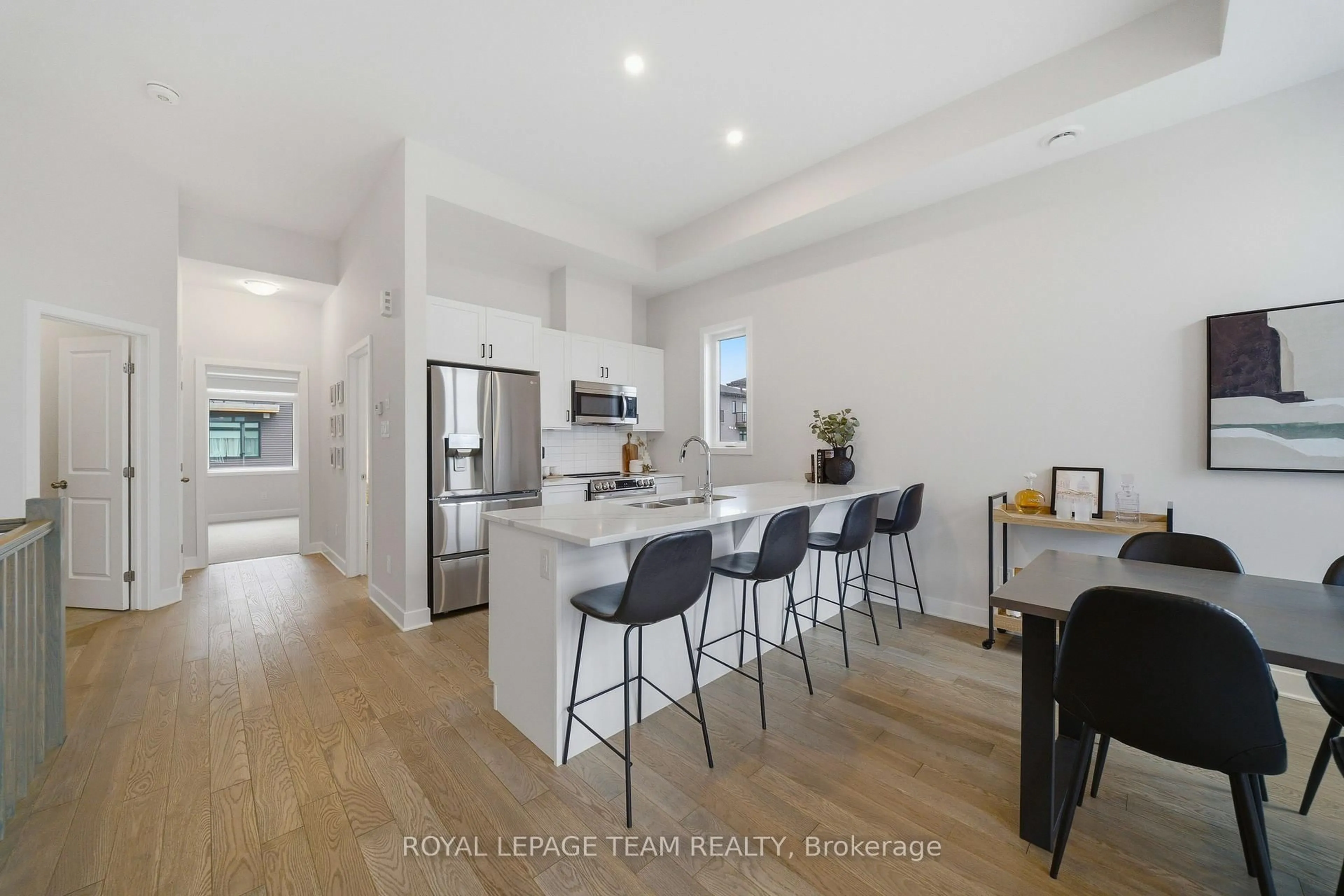 Open concept kitchen, unknown for 519 Crescendo Private, Ottawa Ontario K1X 0E4