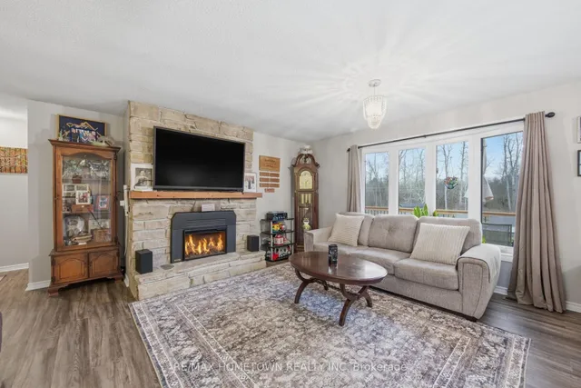 1223 Eleanor Fulford Cres, Elizabethtown-Kitley 3