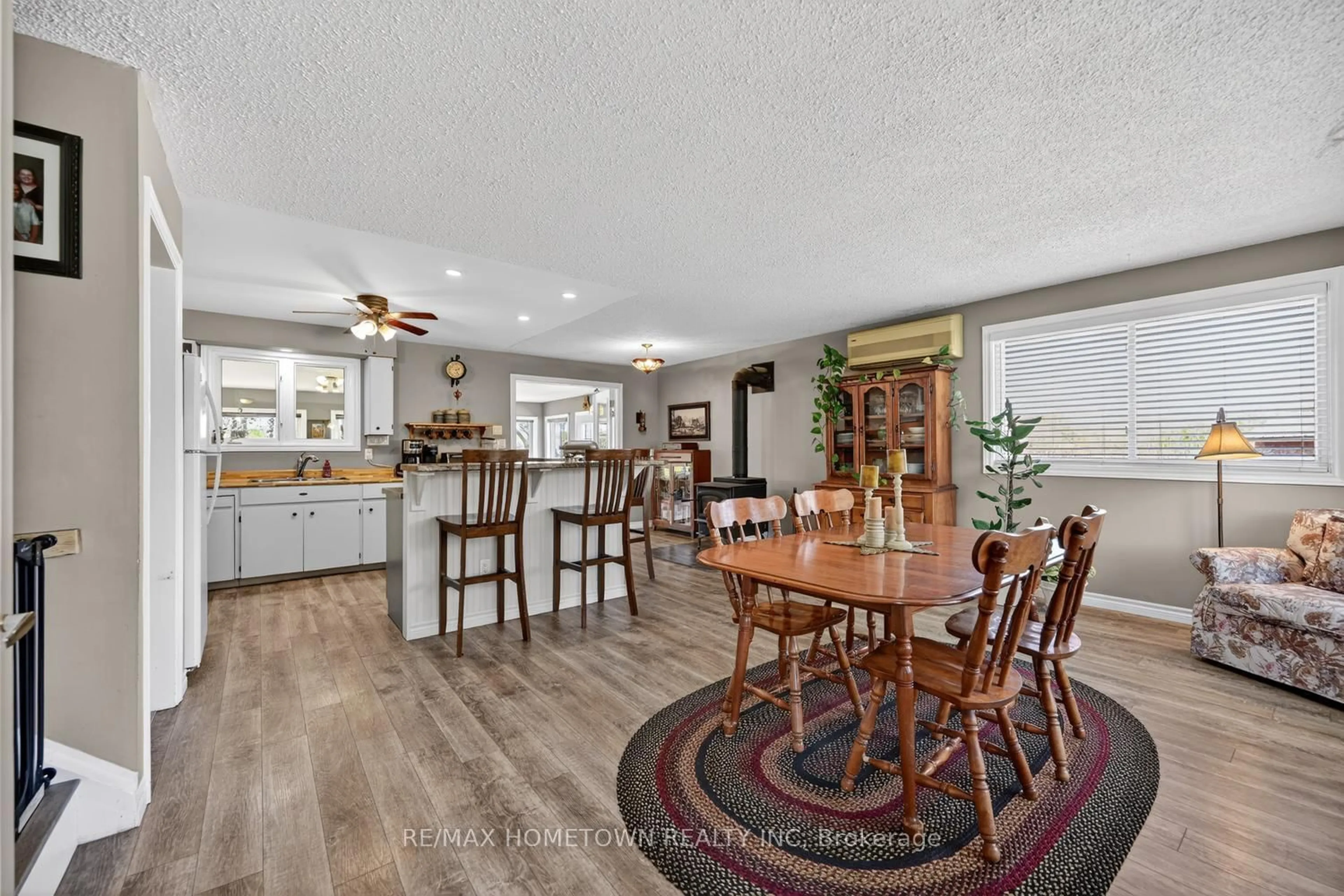 Open concept kitchen, unknown for 9604 Mckay Rd, Elizabethtown-Kitley Ontario K0E 1A0