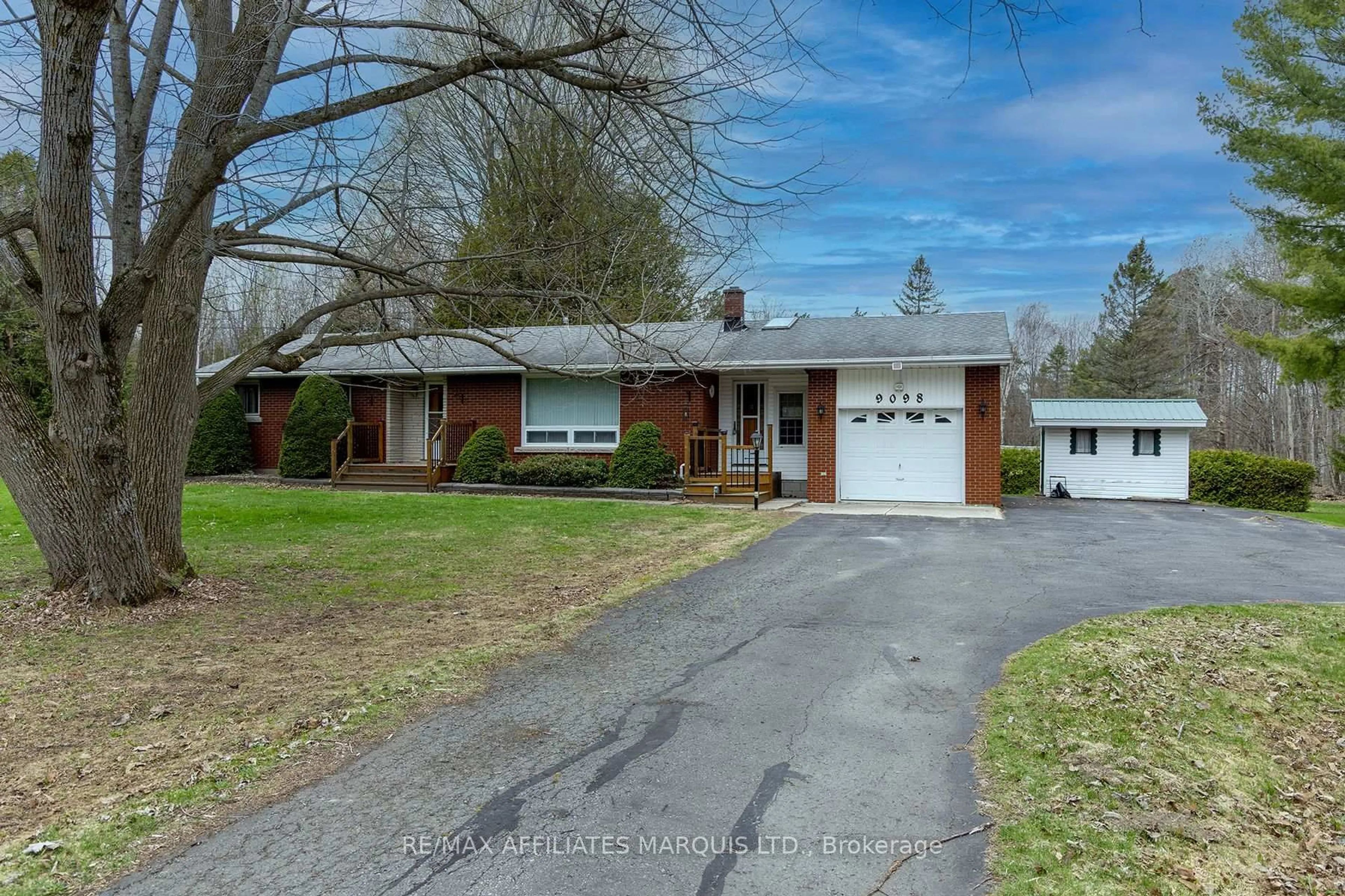 Unknown for 9098 County Rd 44 Rd, Edwardsburgh/Cardinal Ontario K0C 1X0