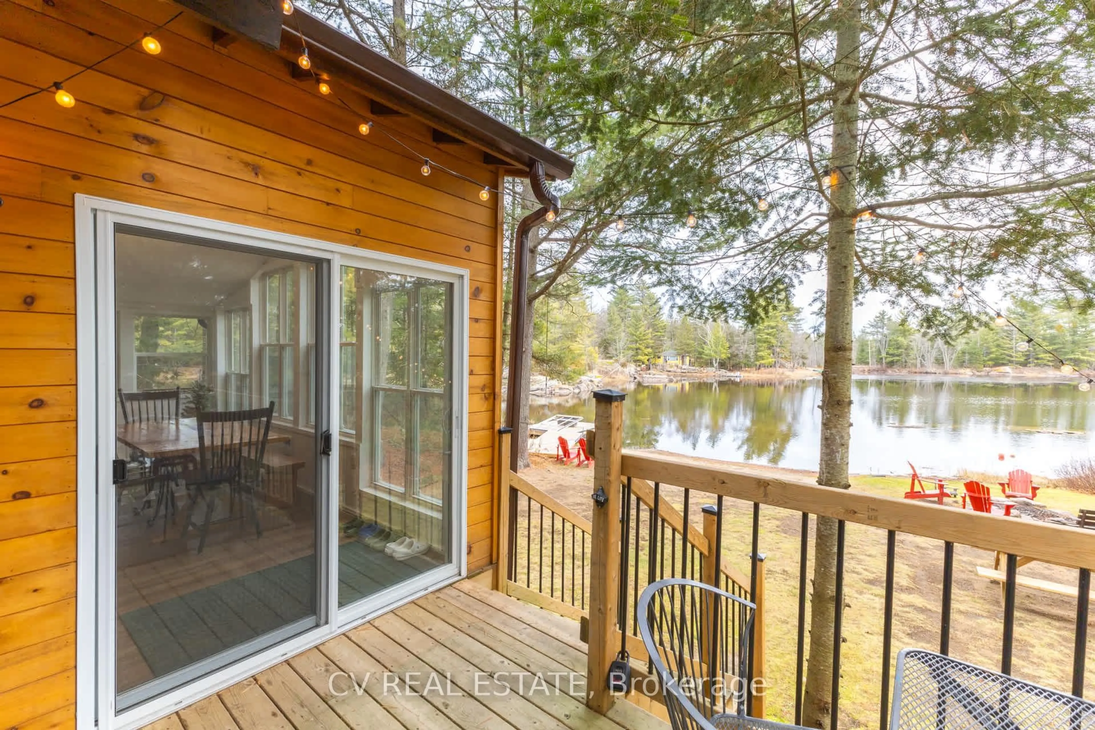 Patio, water/lake/river/ocean view for 11 Gull Cres, Kawartha Lakes Ontario K0M 1C0