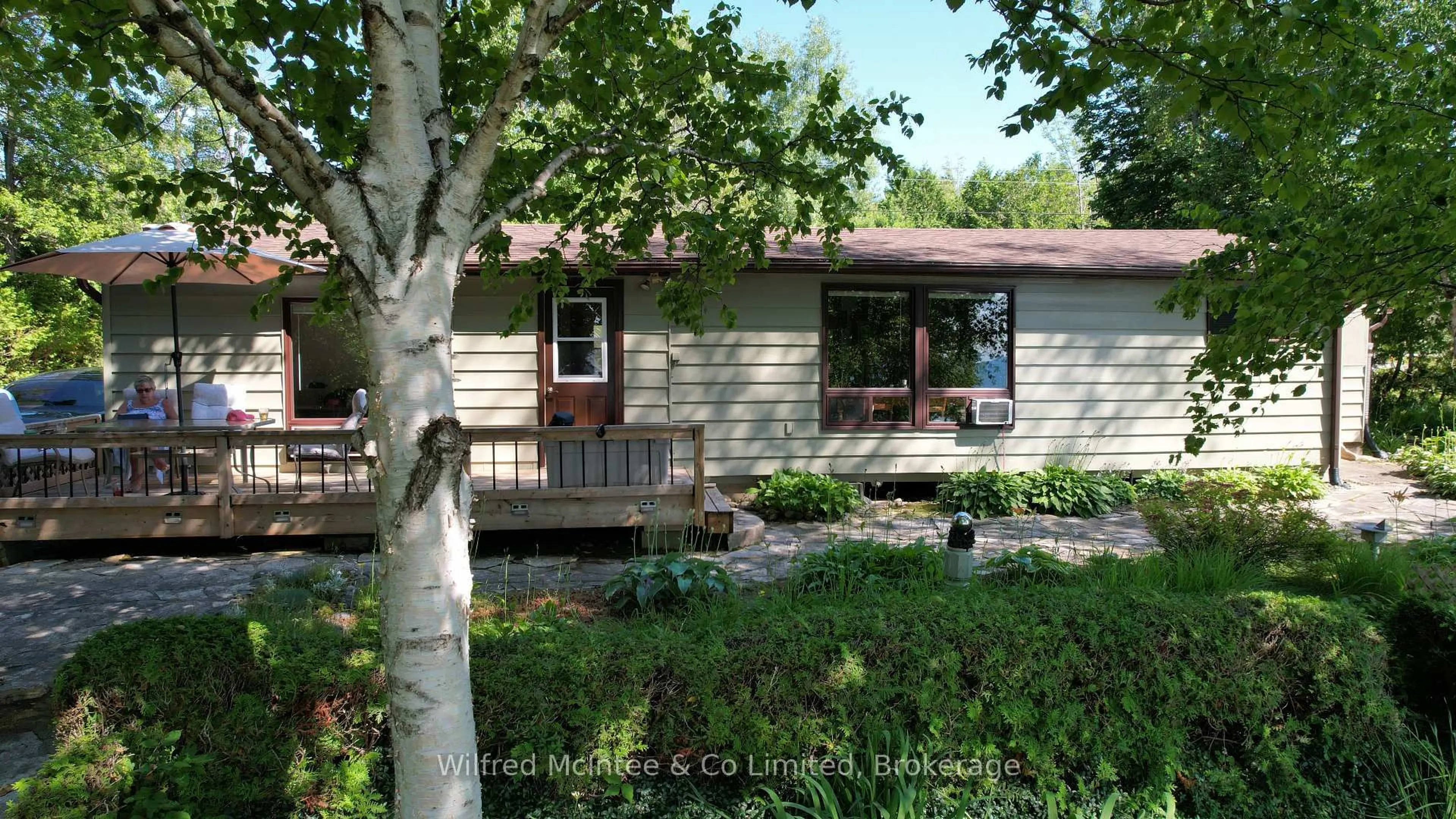 Home with vinyl exterior material, unknown for 849 Bruce Road 13, Native Leased Lands Ontario N0H 2G0
