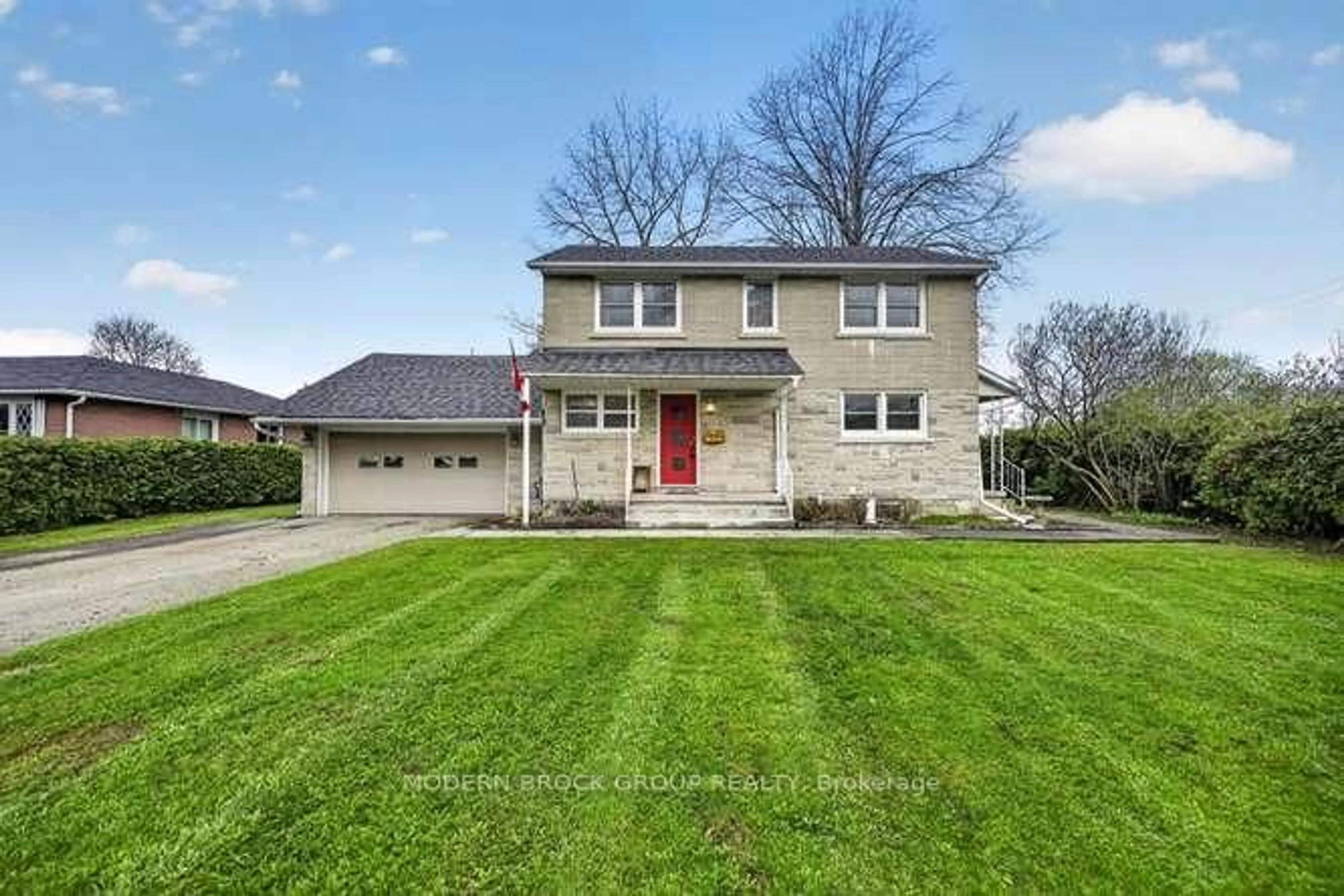 Home with vinyl exterior material, street for 96 Salisbury Ave, Brockville Ontario K6V 2T7