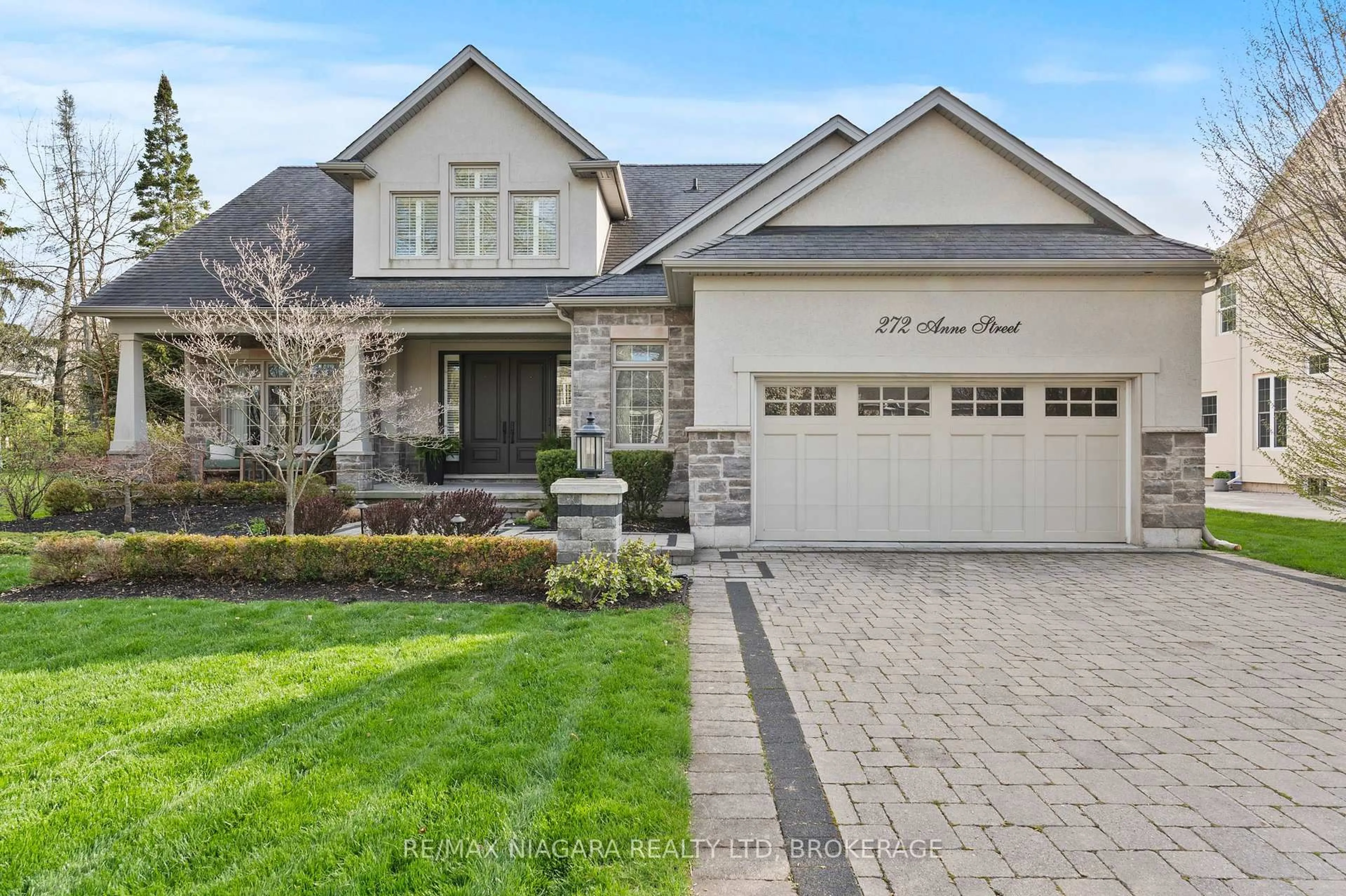 Home with brick exterior material, street for 272 Anne St, Niagara-on-the-Lake Ontario L0S 1J0