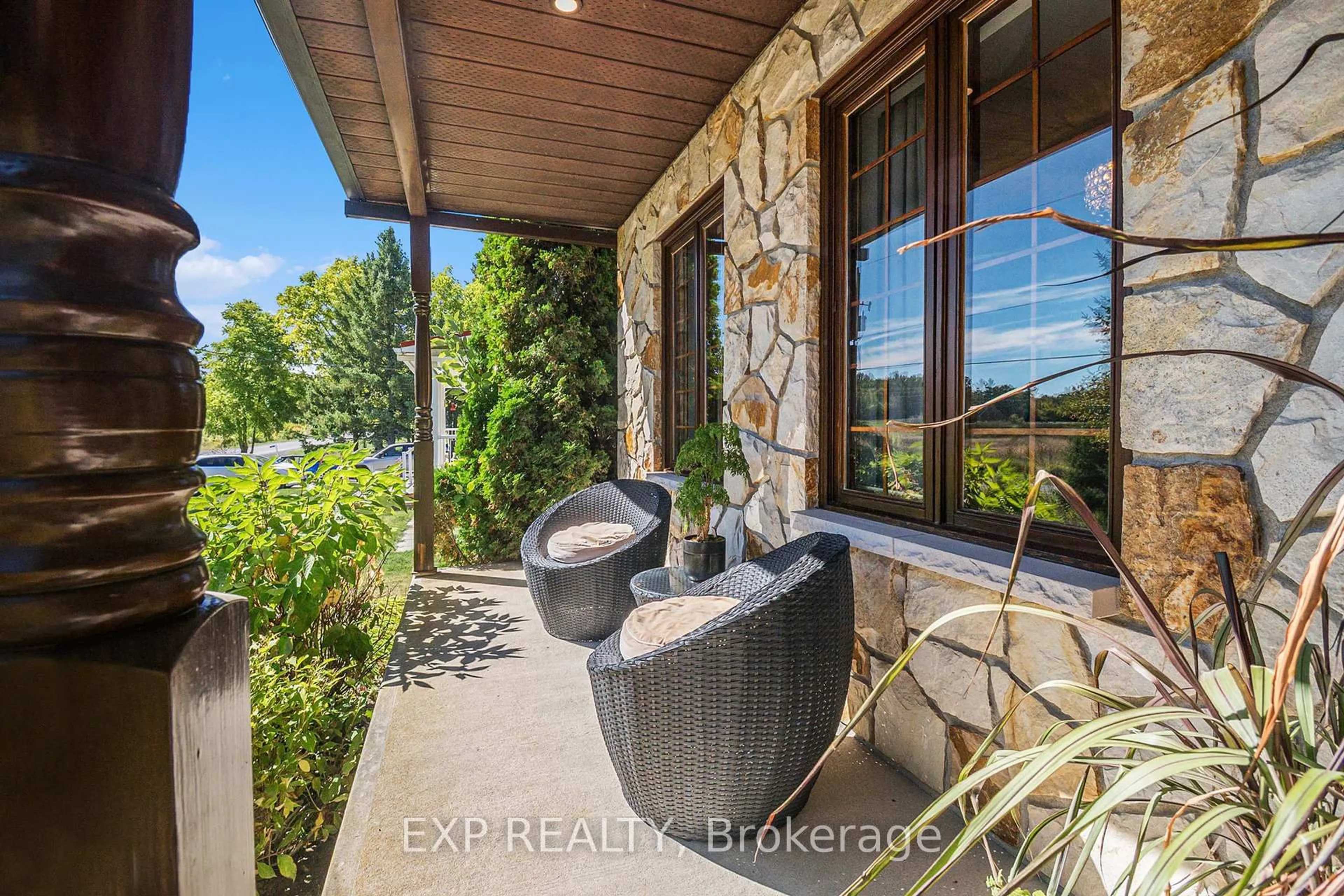 Patio, water/lake/river/ocean view for 1919 Clark Rd, Clarence-Rockland Ontario K4K 1K7