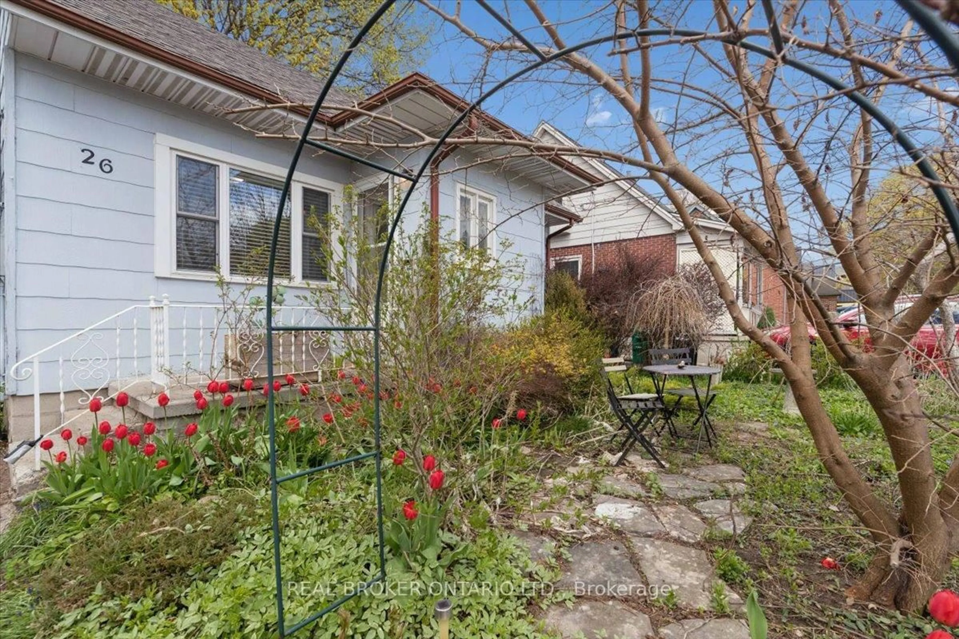 Patio, street for 26 Sydney St, Kitchener Ontario N2H 3L5