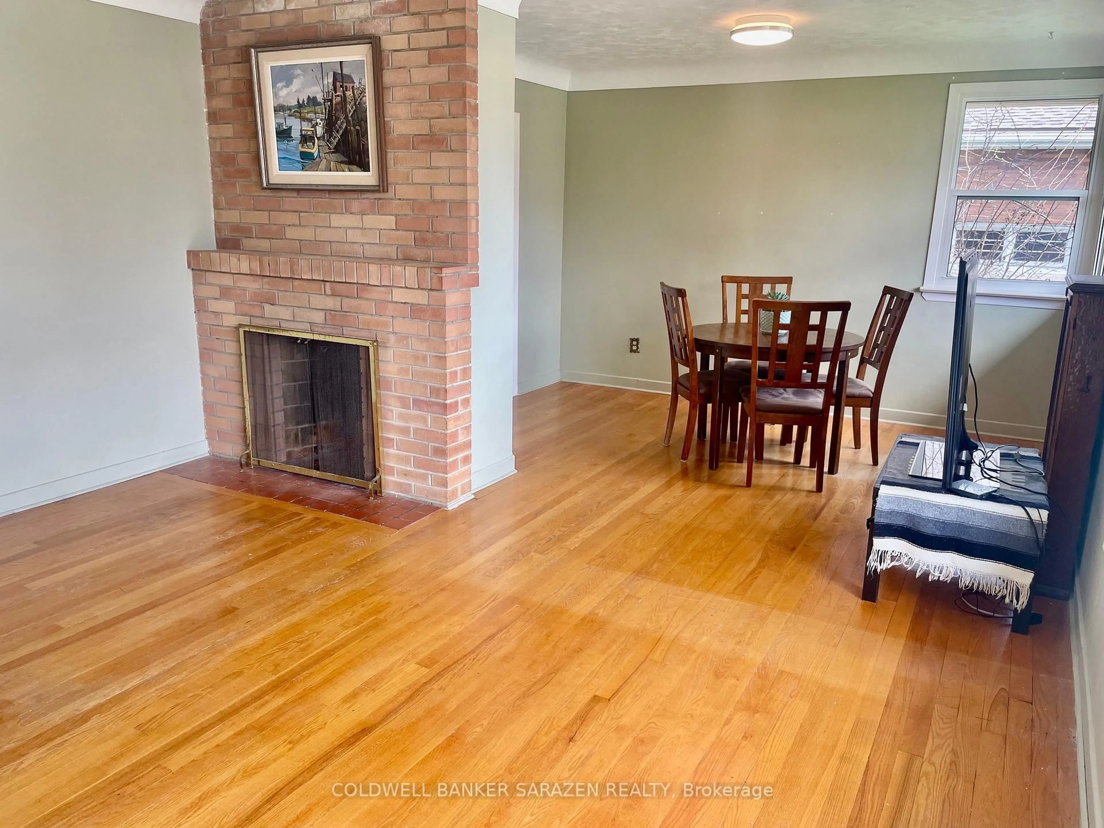 Unknown for 1421 Palen Ave, Ottawa Ontario K1H 7E6