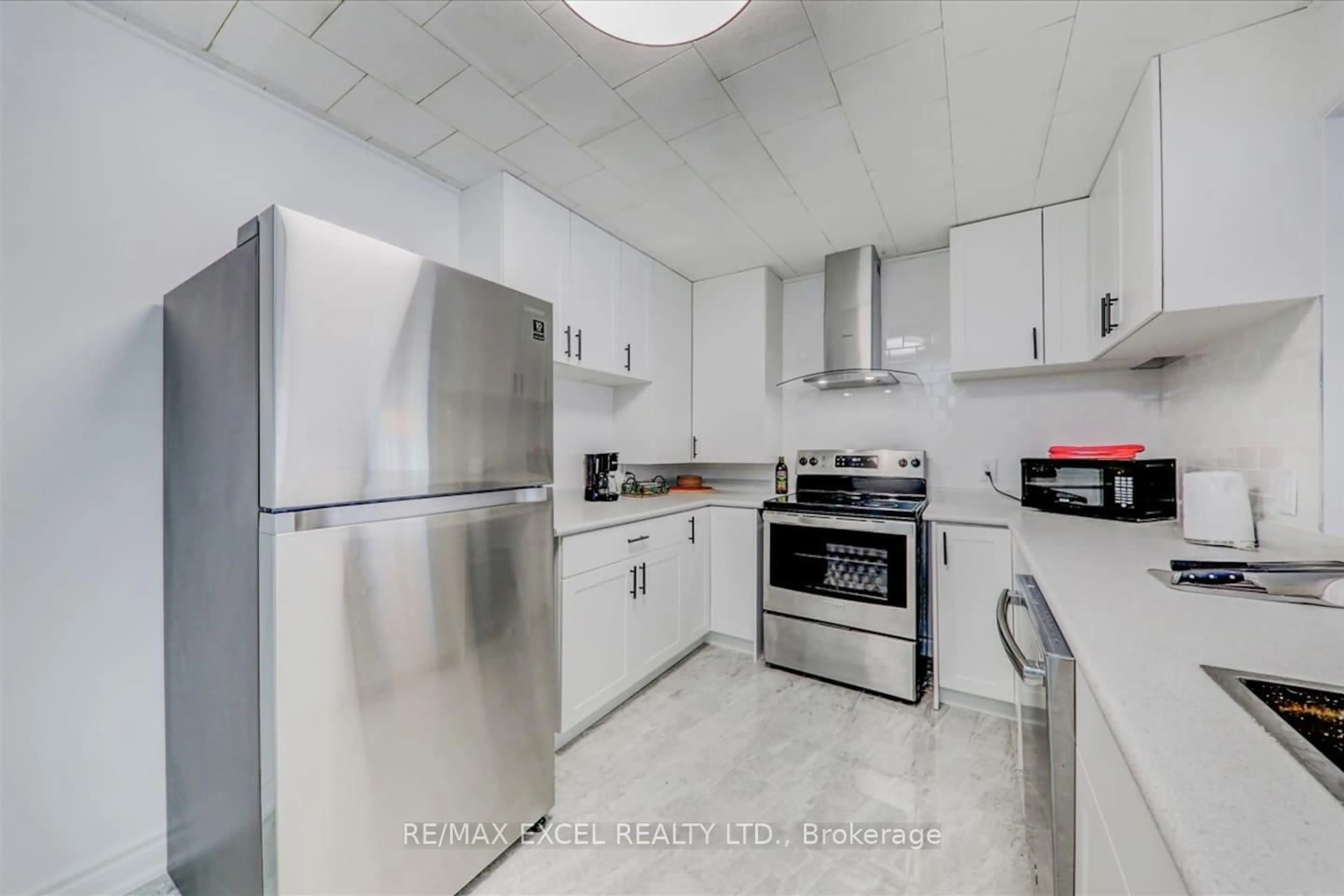 Standard kitchen, unknown for 34 Hargrave Rd, Kawartha Lakes Ontario K0M 2B0