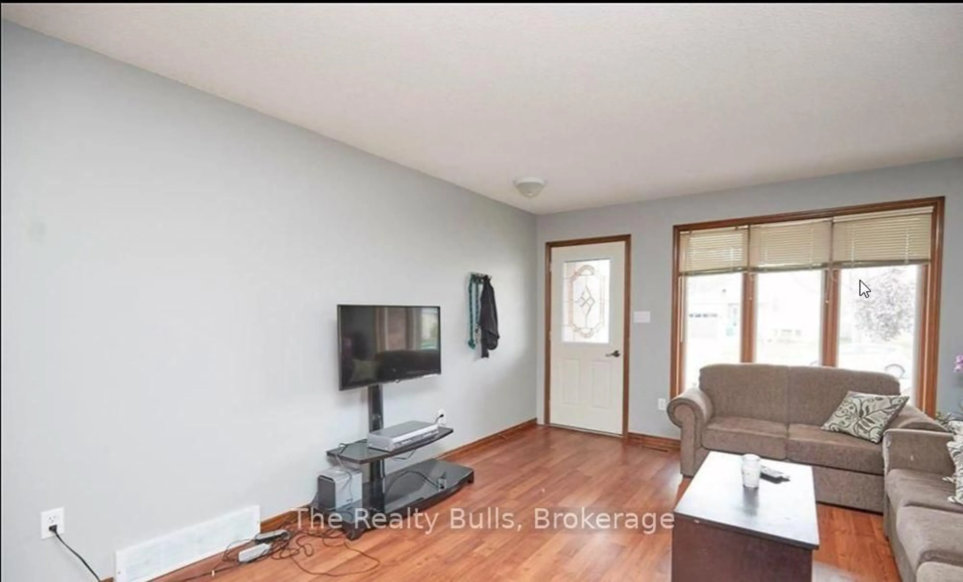 Unknown for 41 Poplar Cres, Welland Ontario L3C 6W2