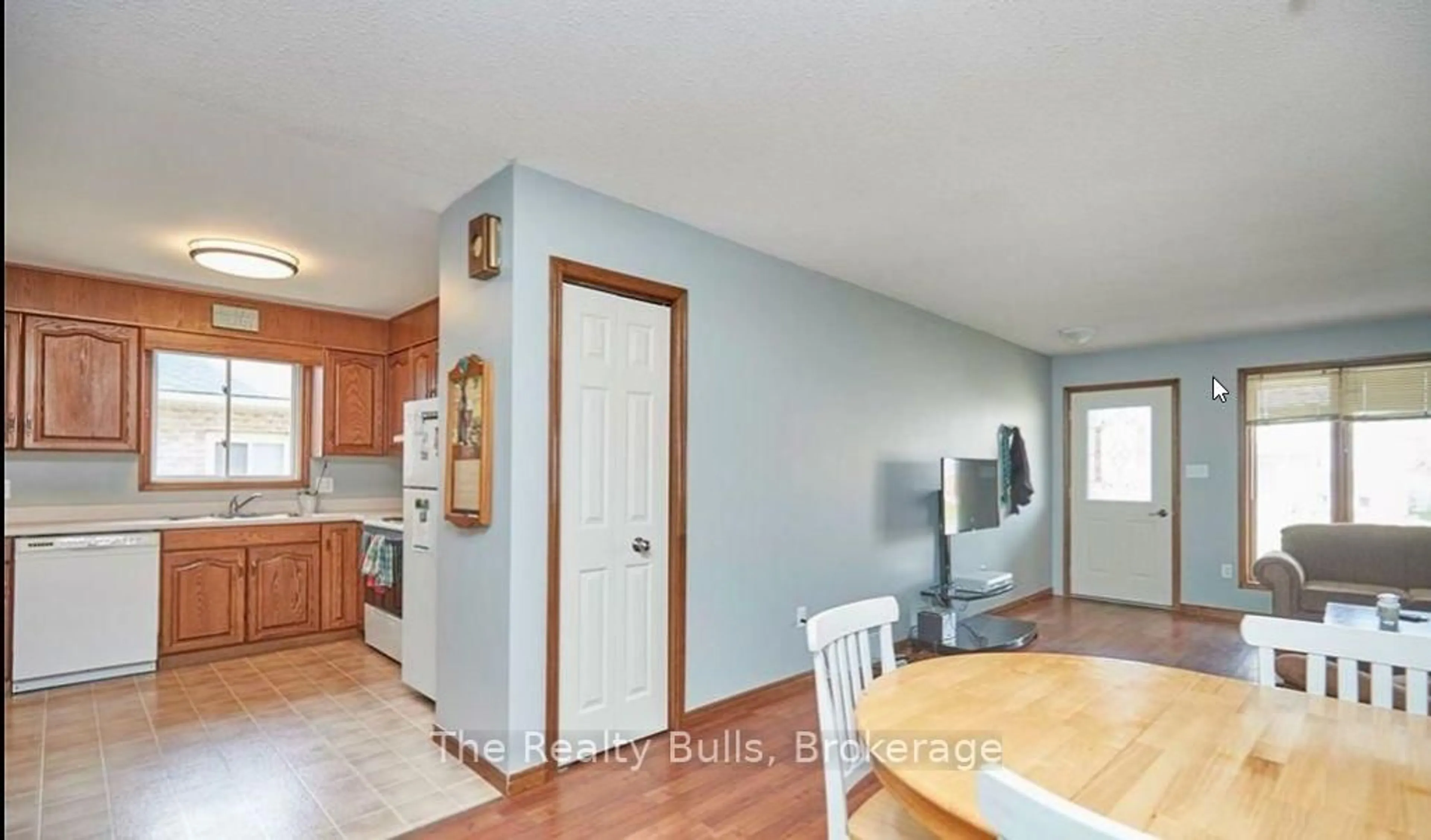 Unknown for 41 Poplar Cres, Welland Ontario L3C 6W2