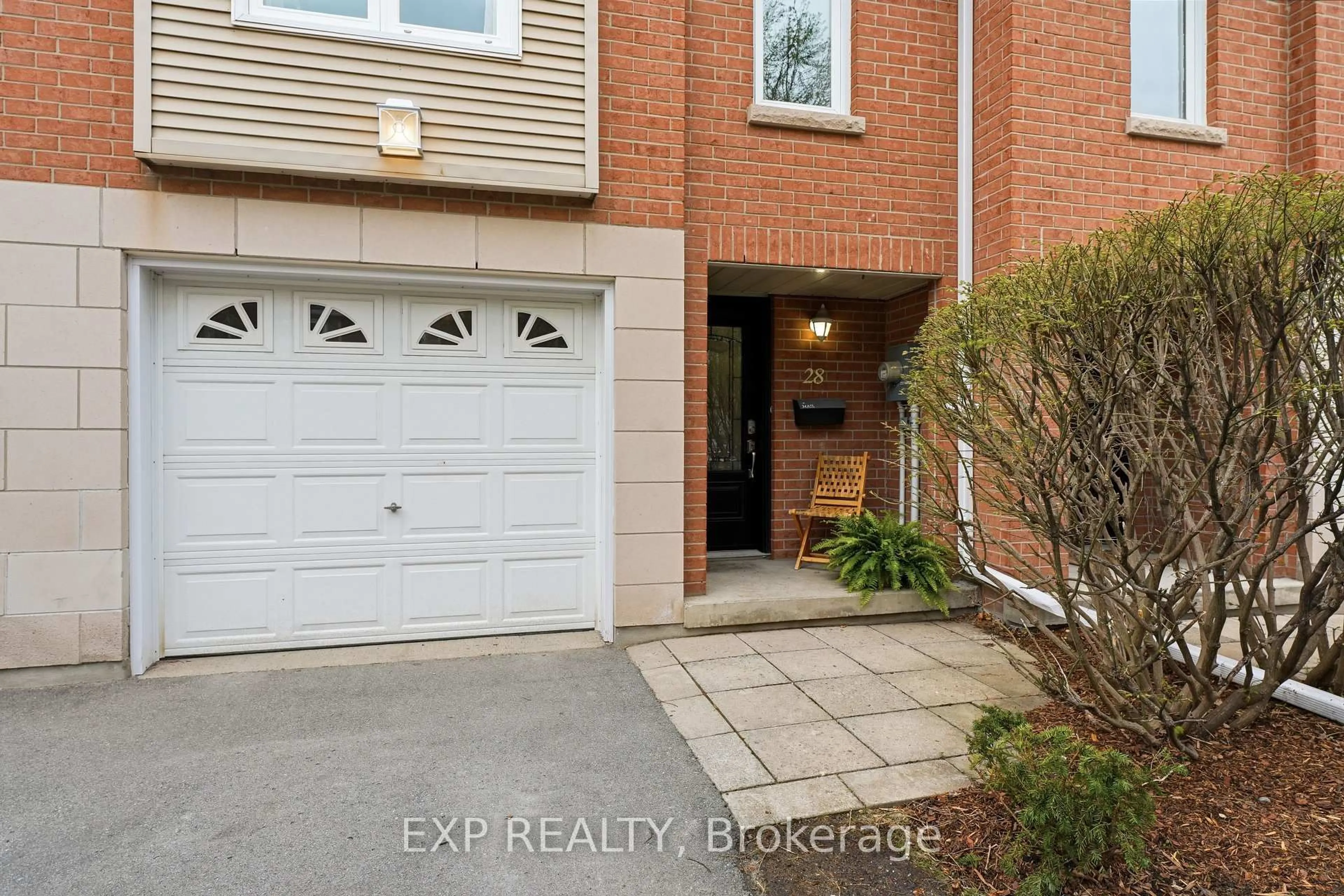 Indoor entryway for 9 Progress Ave #28, Belleville Ontario K8P 4Z3