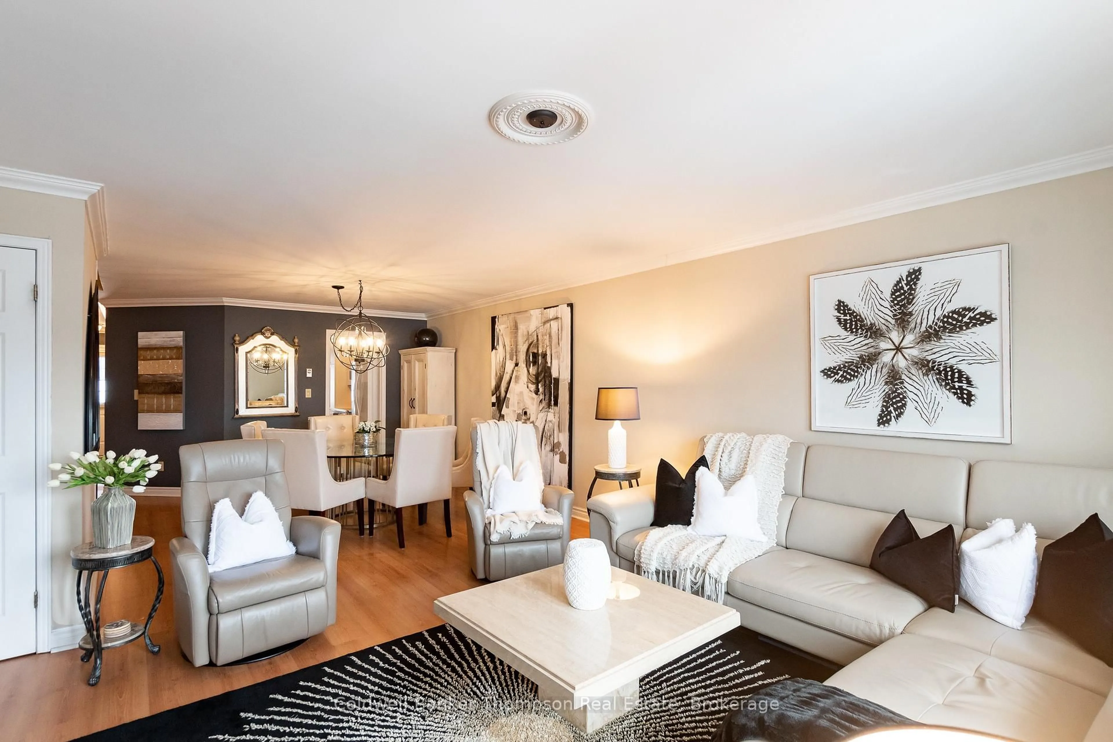 Living room with furniture, unknown for 44 King William St #2, Huntsville Ontario P1H 1G3