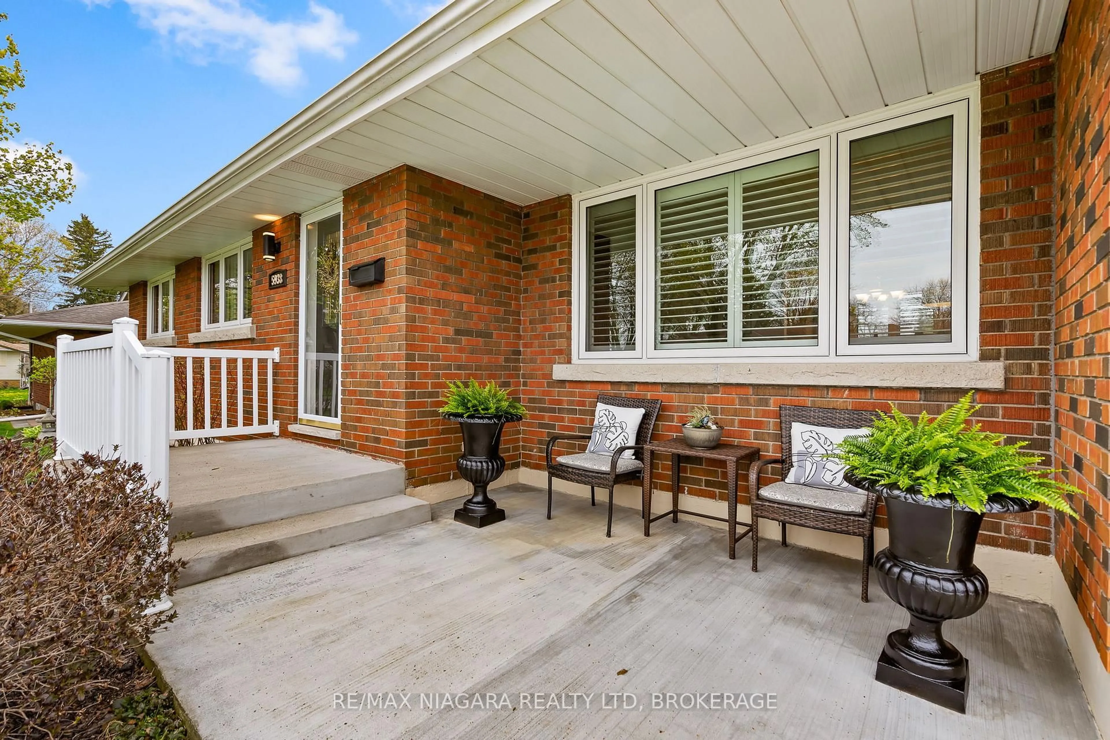 Home with brick exterior material, street for 5938 Stevens St, Niagara Falls Ontario L2E 3A3