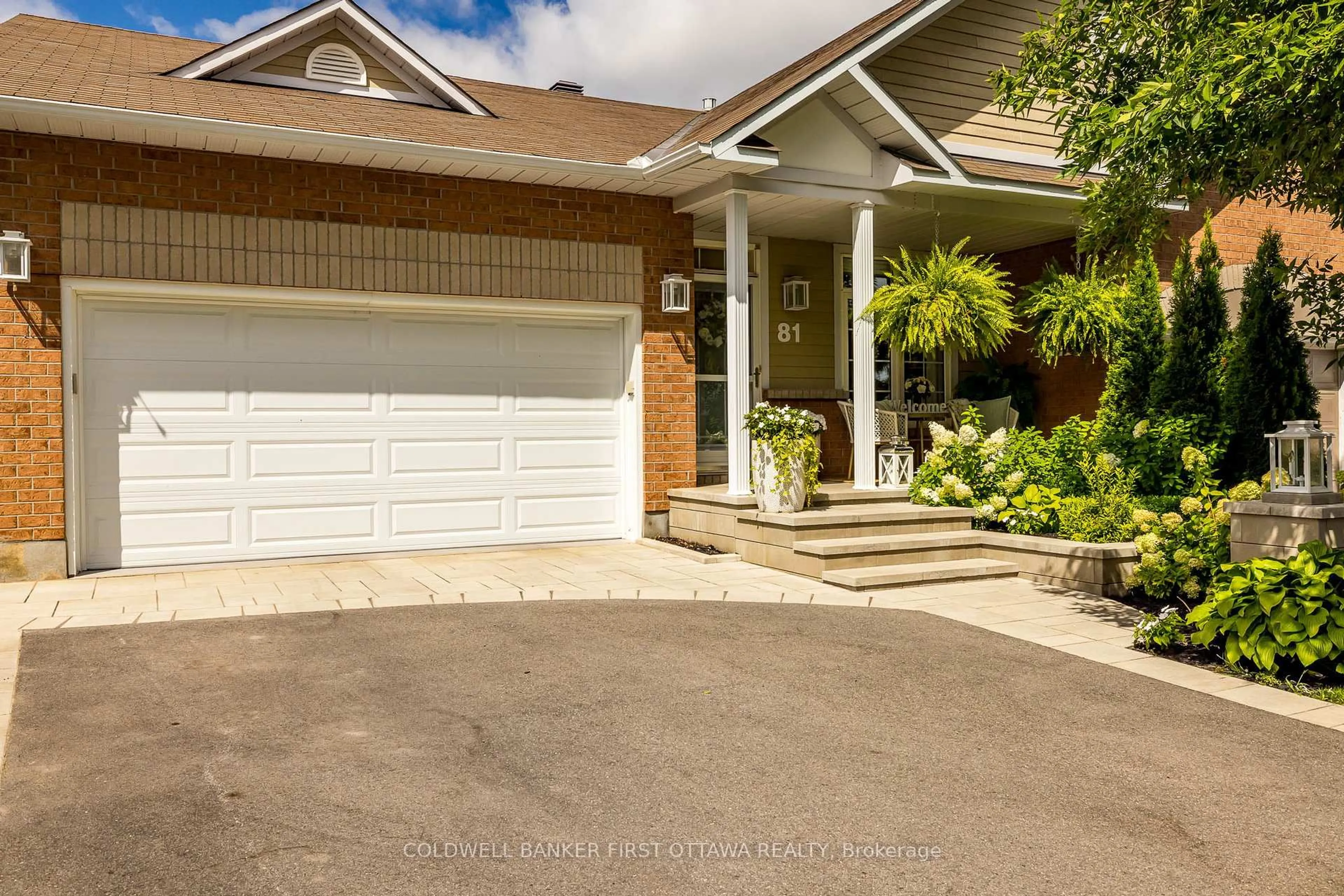 Unknown for 81 Sable Run Dr, Ottawa Ontario K2S 1W7