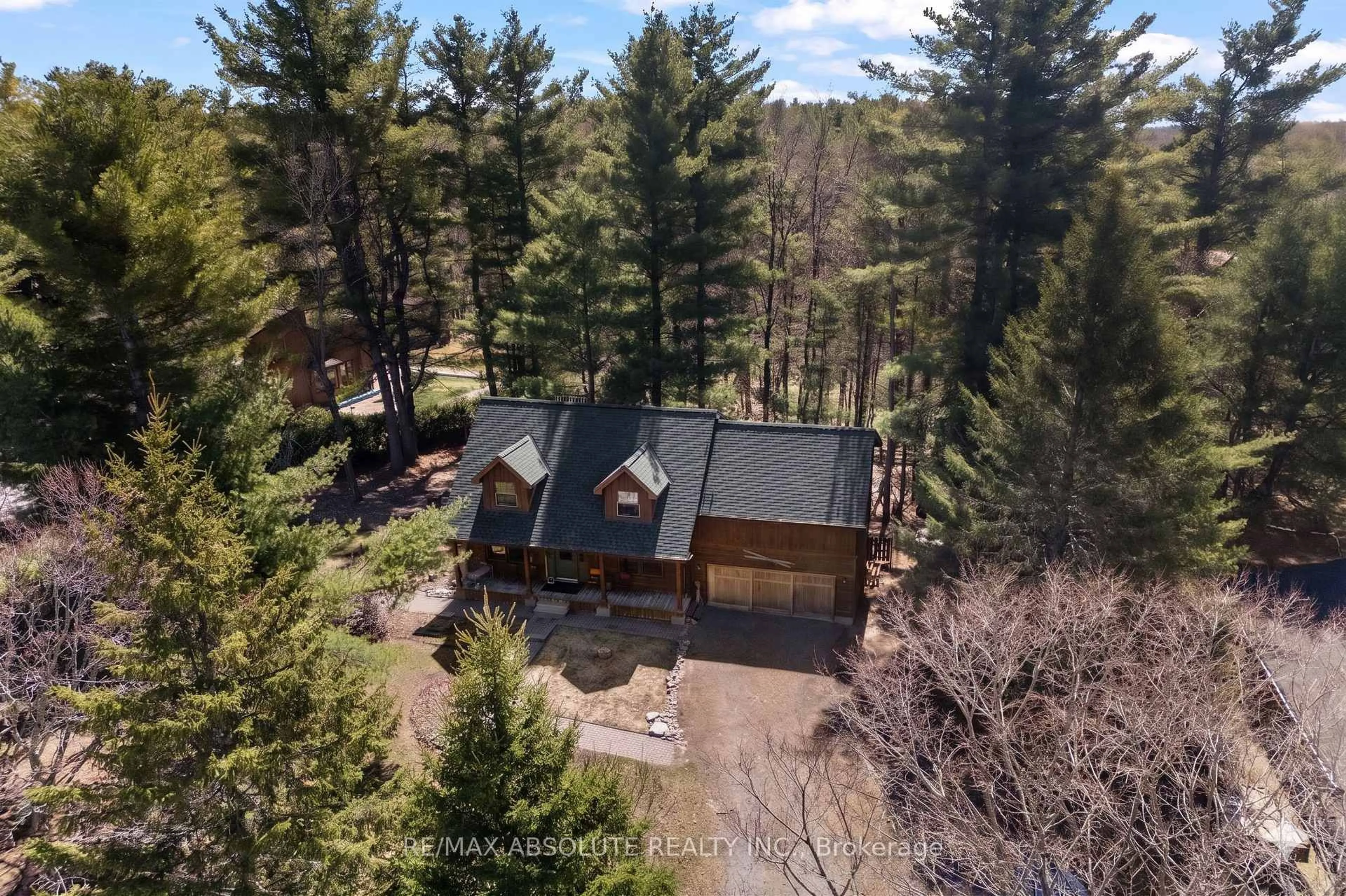 A pic from outside/outdoor area/front of a property/back of a property/a pic from drone, forest/trees view for 21 Forest Ridge Rd, Arnprior Ontario K7S 3T3