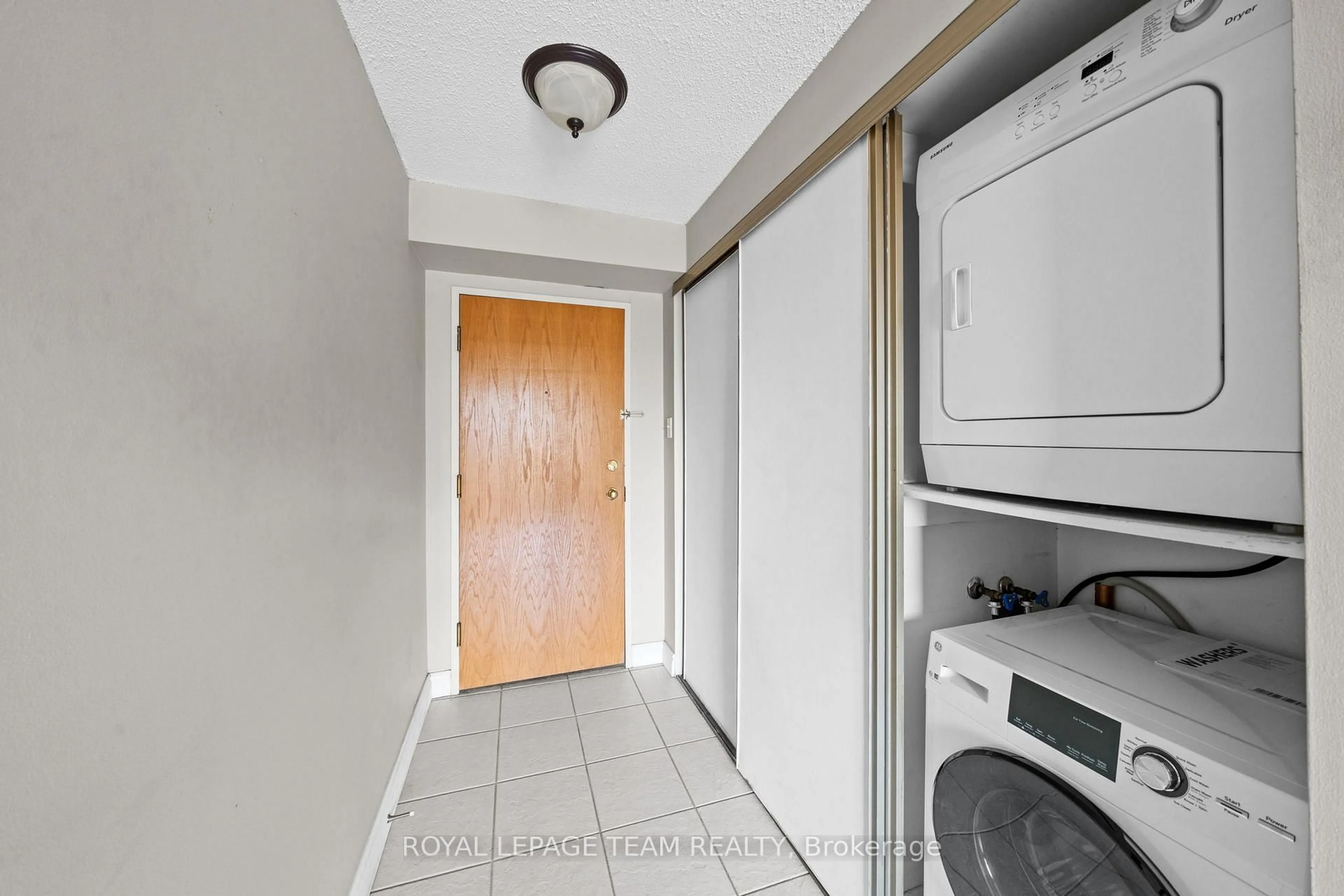 Laundry room for 199 Kent St #1705, Ottawa Ontario K2P 2K8