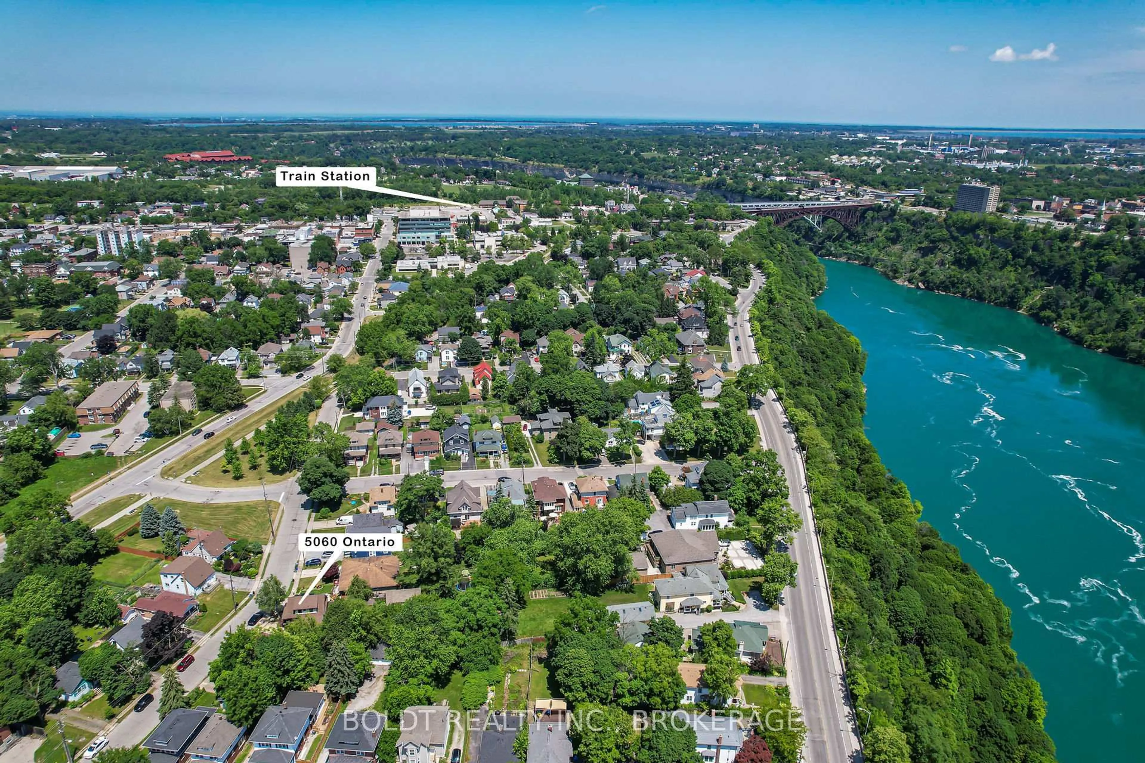 A pic from outside/outdoor area/front of a property/back of a property/a pic from drone, water/lake/river/ocean view for 5060 Ontario Ave, Niagara Falls Ontario L2E 3R9