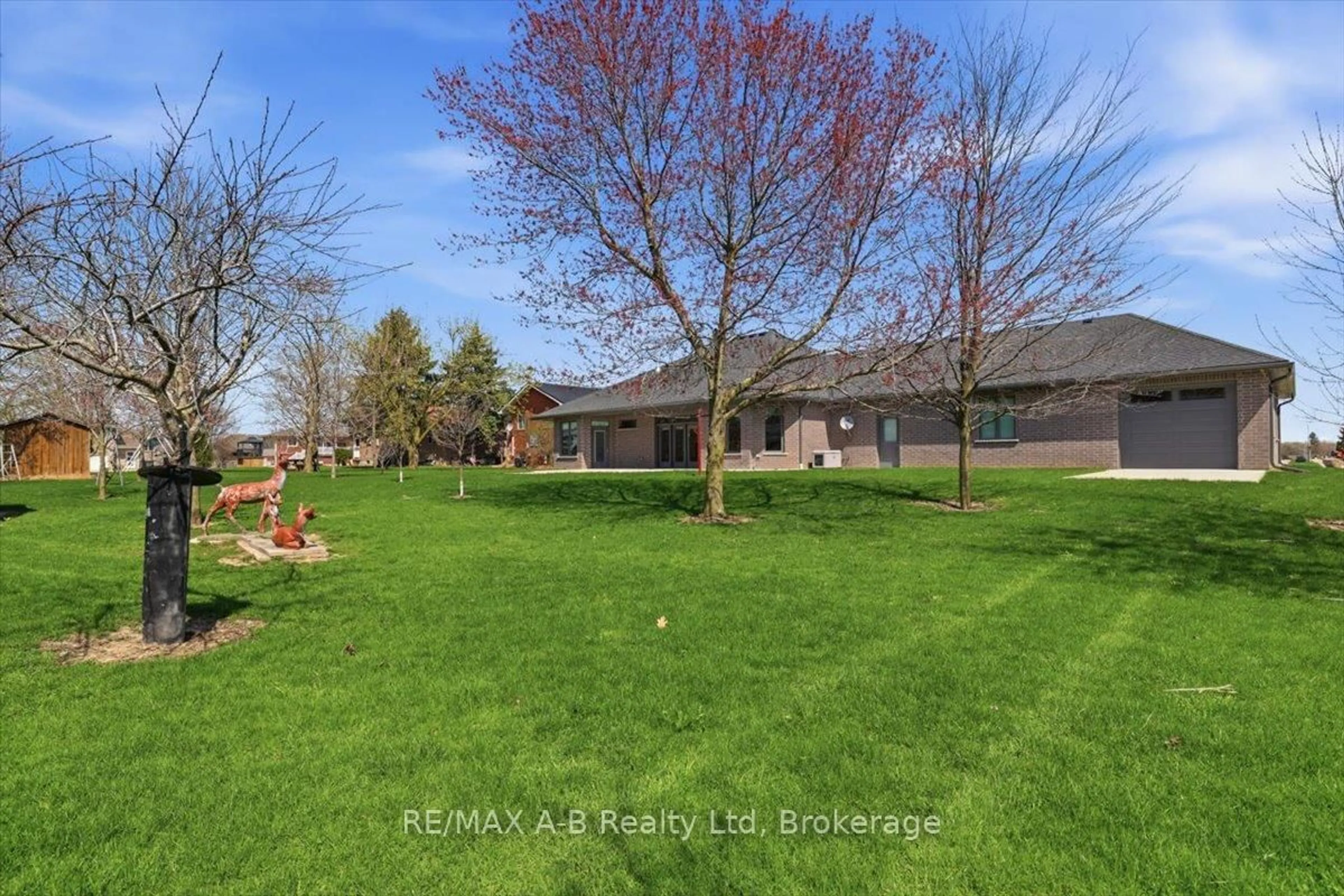 A pic from outside/outdoor area/front of a property/back of a property/a pic from drone, unknown for 54 William St, West Perth Ontario N0K 1N0
