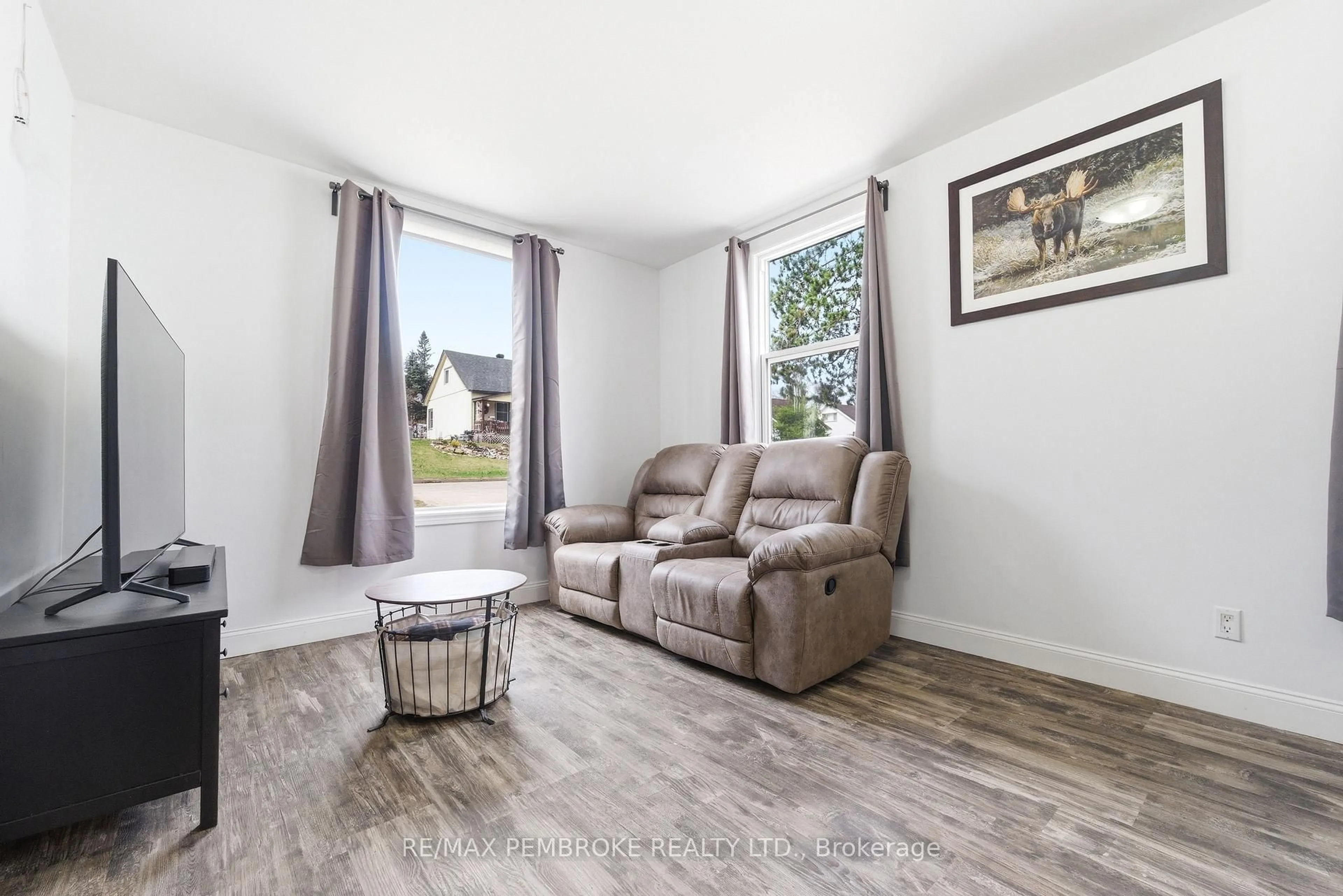 Living room with furniture, unknown for 15 Alder Cres, Deep River Ontario K0J 1P0