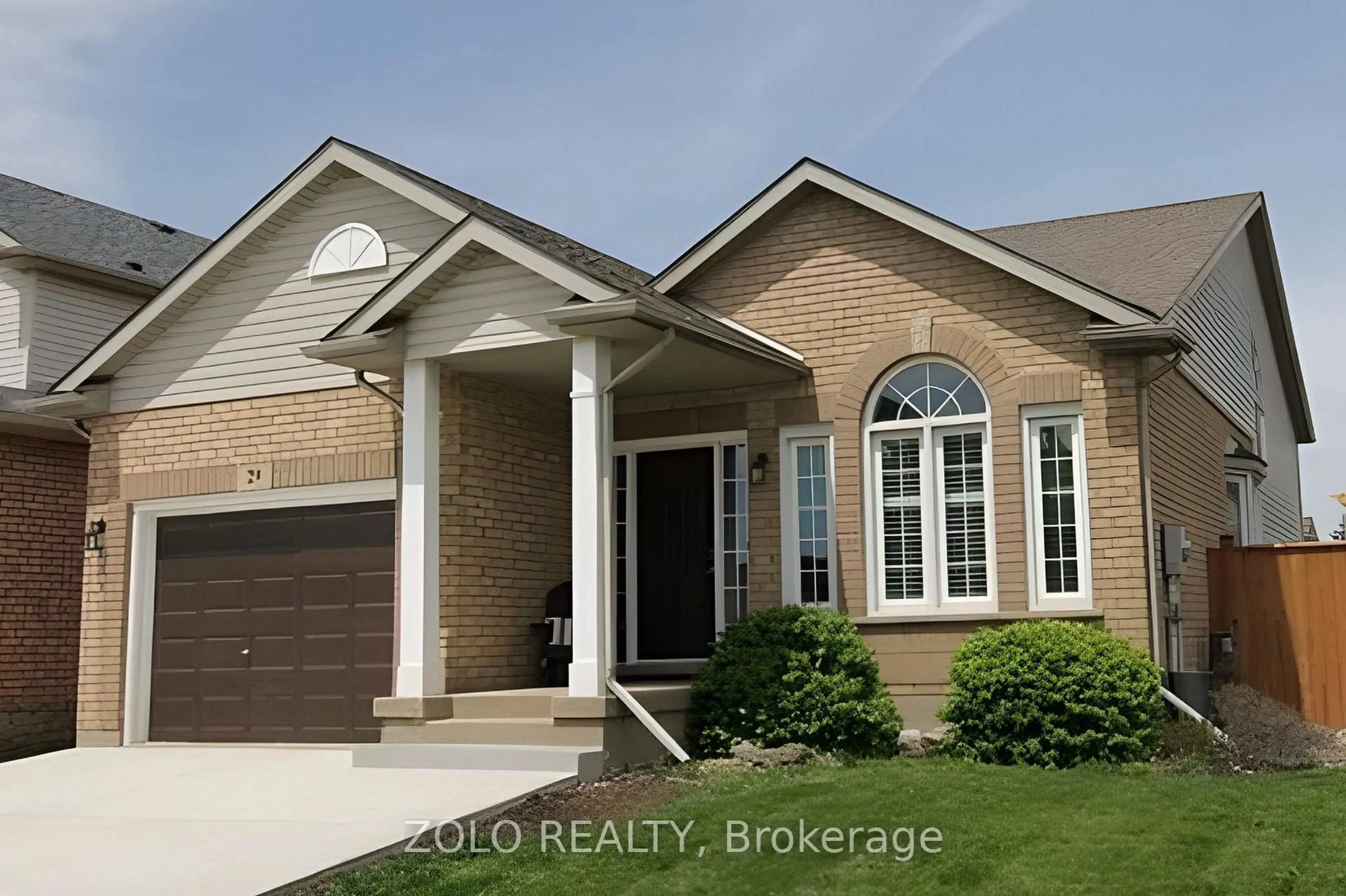 Home with brick exterior material, street for 29 Summers Dr, Thorold Ontario L2V 5C4