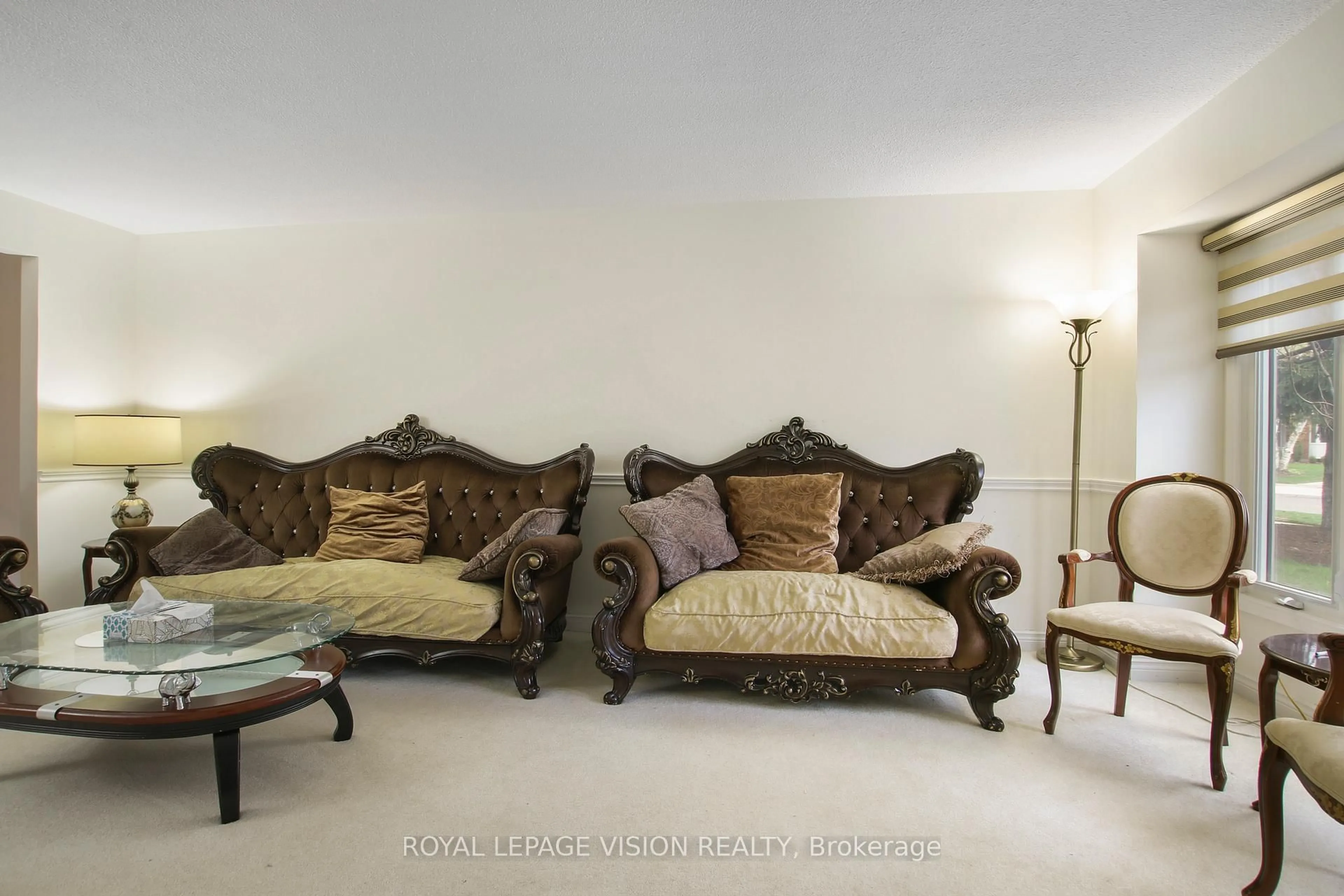 Living room with furniture, unknown for 123 Chesham Ave, London North Ontario N6G 3V2