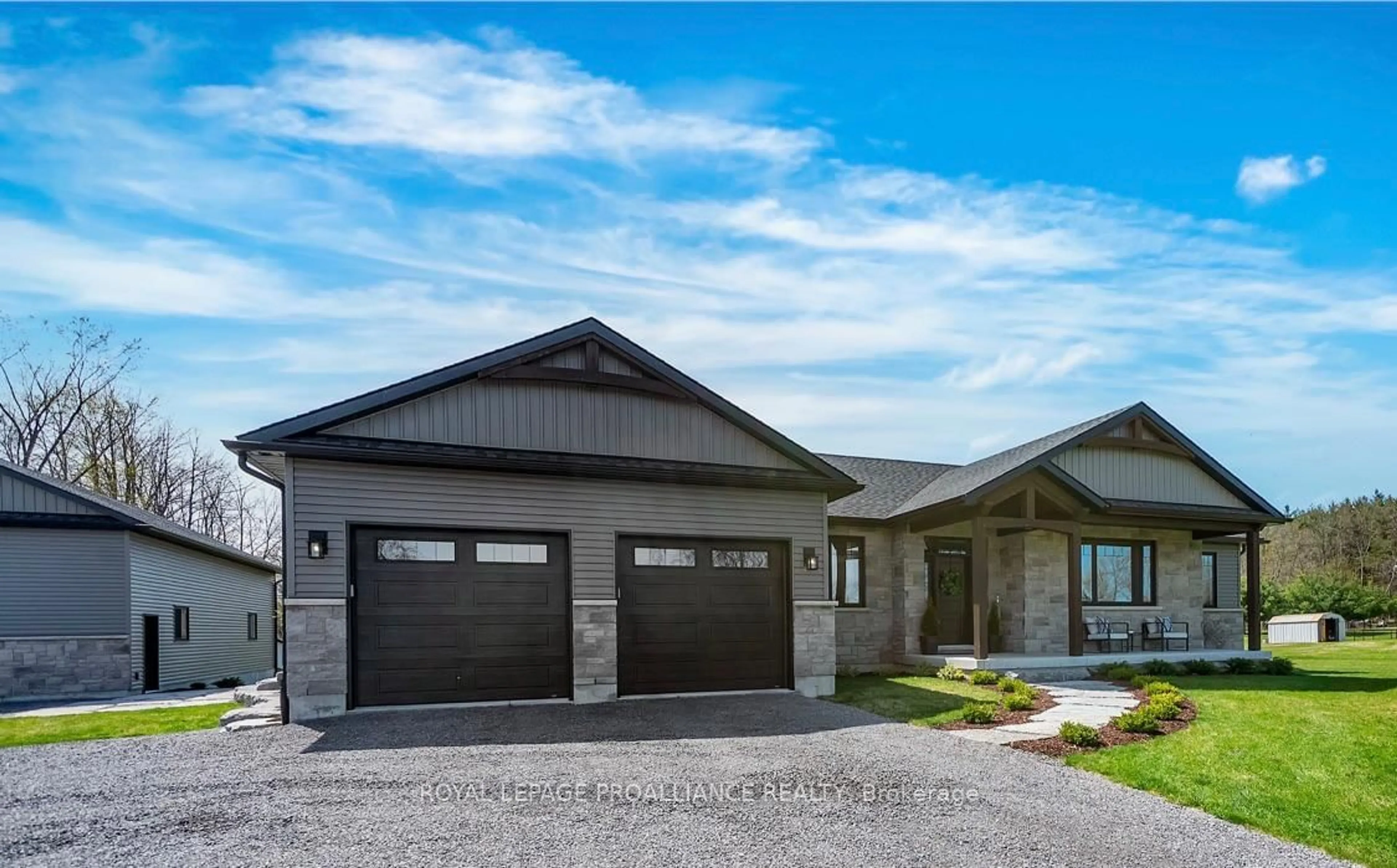 Indoor garage for 37 Rapids Rd, Thomasburg Ontario K0K 3H0