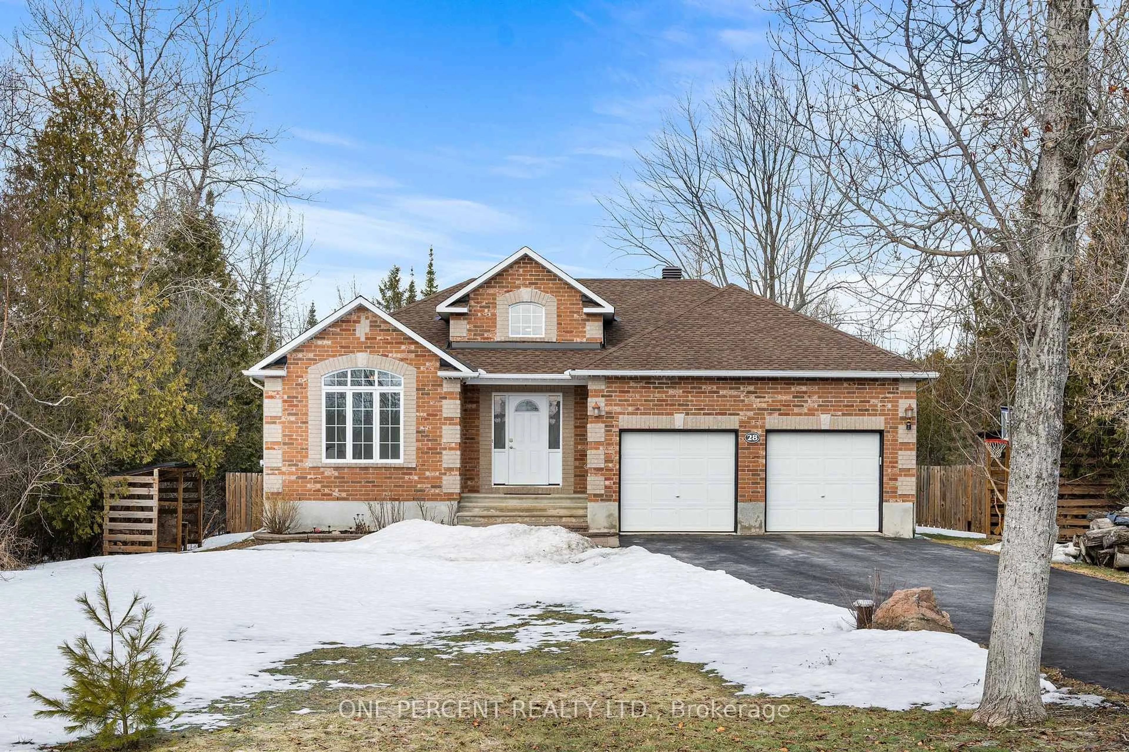 Home with brick exterior material, street for 28 Sawgrass Circ, Ashton Ontario K0A 1B0